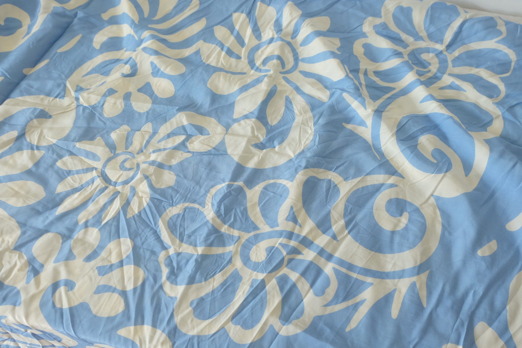 Blue Cream Cupro Cotton Sateen-Like Fabric - 3.3 yd