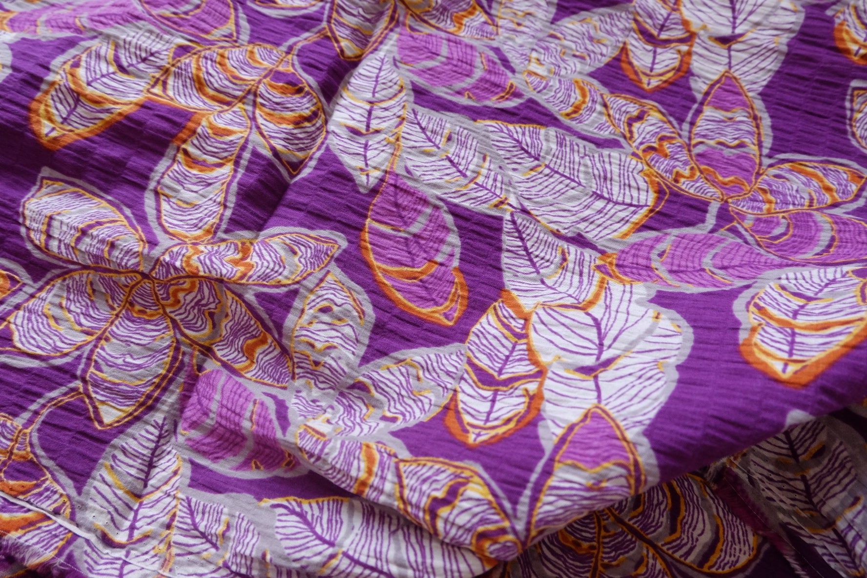 Purple Tropical Leaf Textured Cotton Linen — 1.64 yd