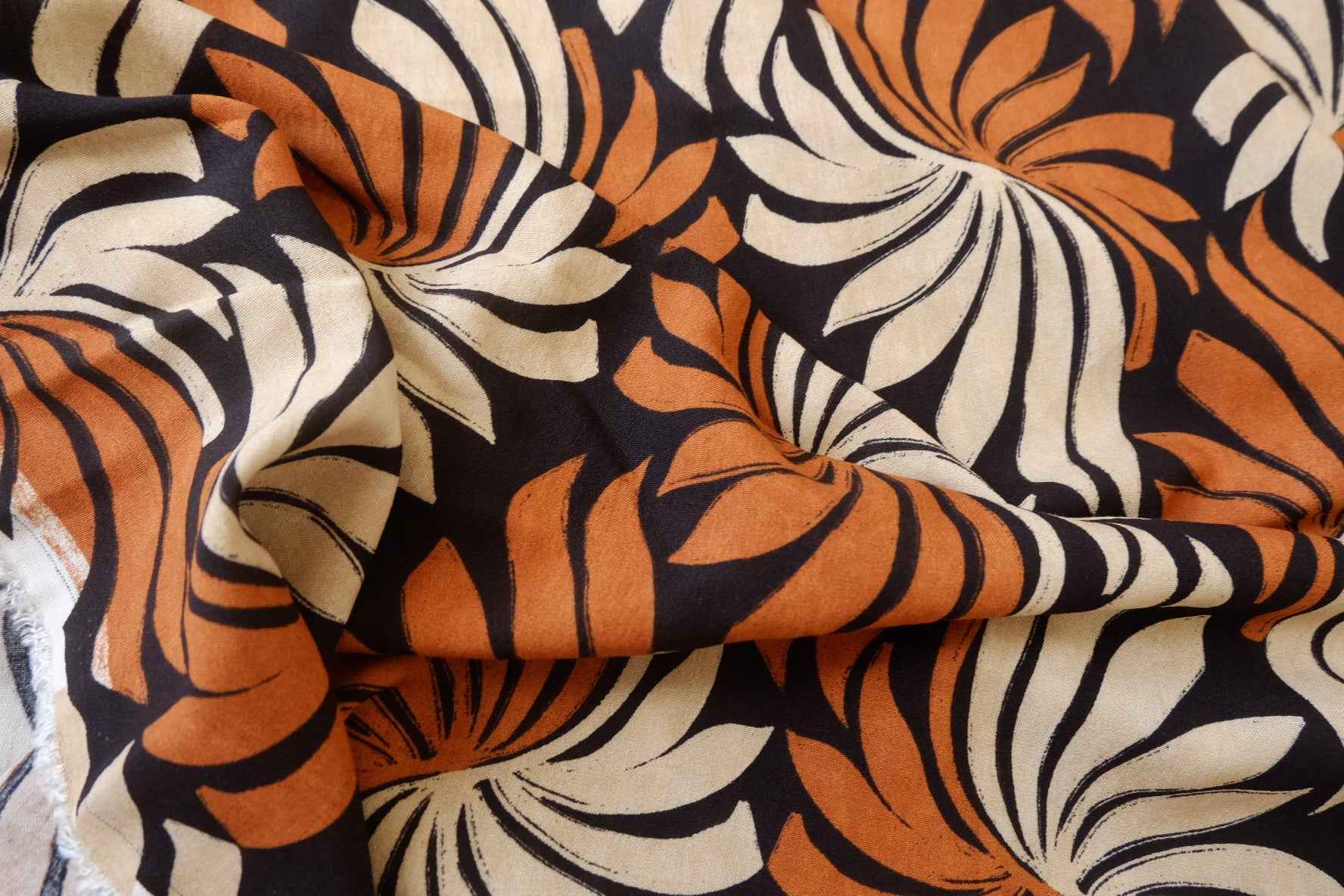 Graphic Floral Cupro Linen Blend Fabric — 3.28 yd