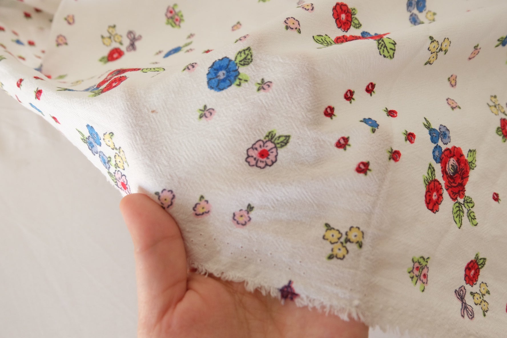Sand-Washed Floral Cotton Linen Fabric – 1.6 yd