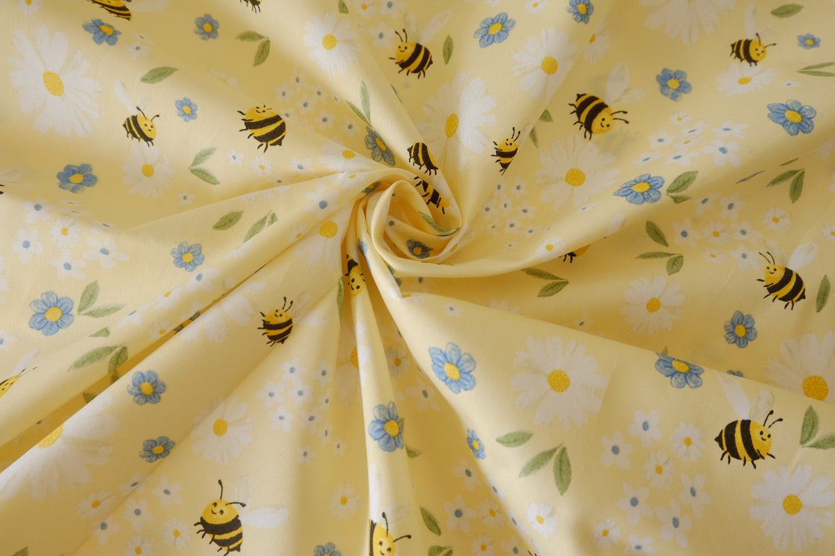 Honeybee Daisy Garden – Cotton Poplin Fabric | 3.3 Yards