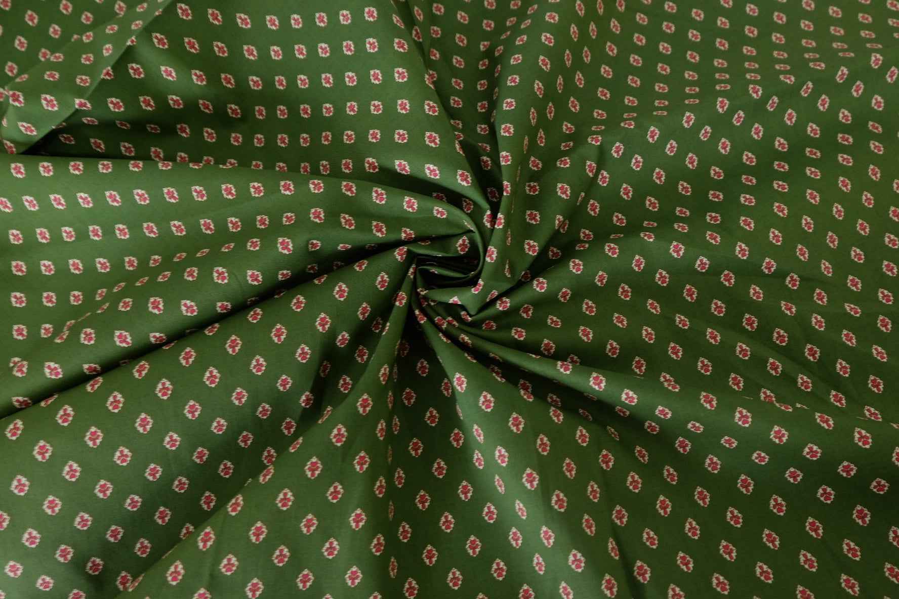 Dark Green Vintage Floral Cotton Poplin Fabric – 2.2 yd