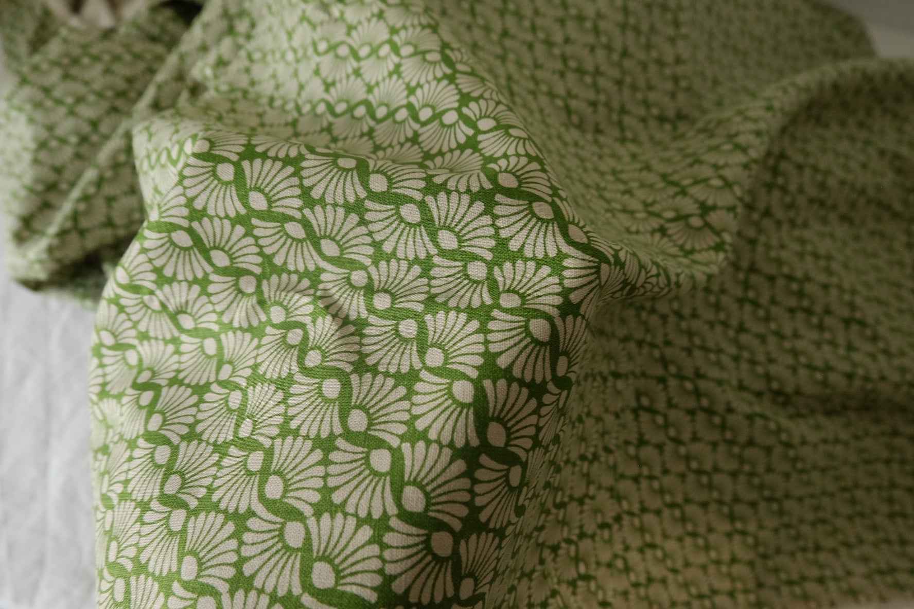Green Geometric Floral Tencel Linen Fabric – 1.6 Yards