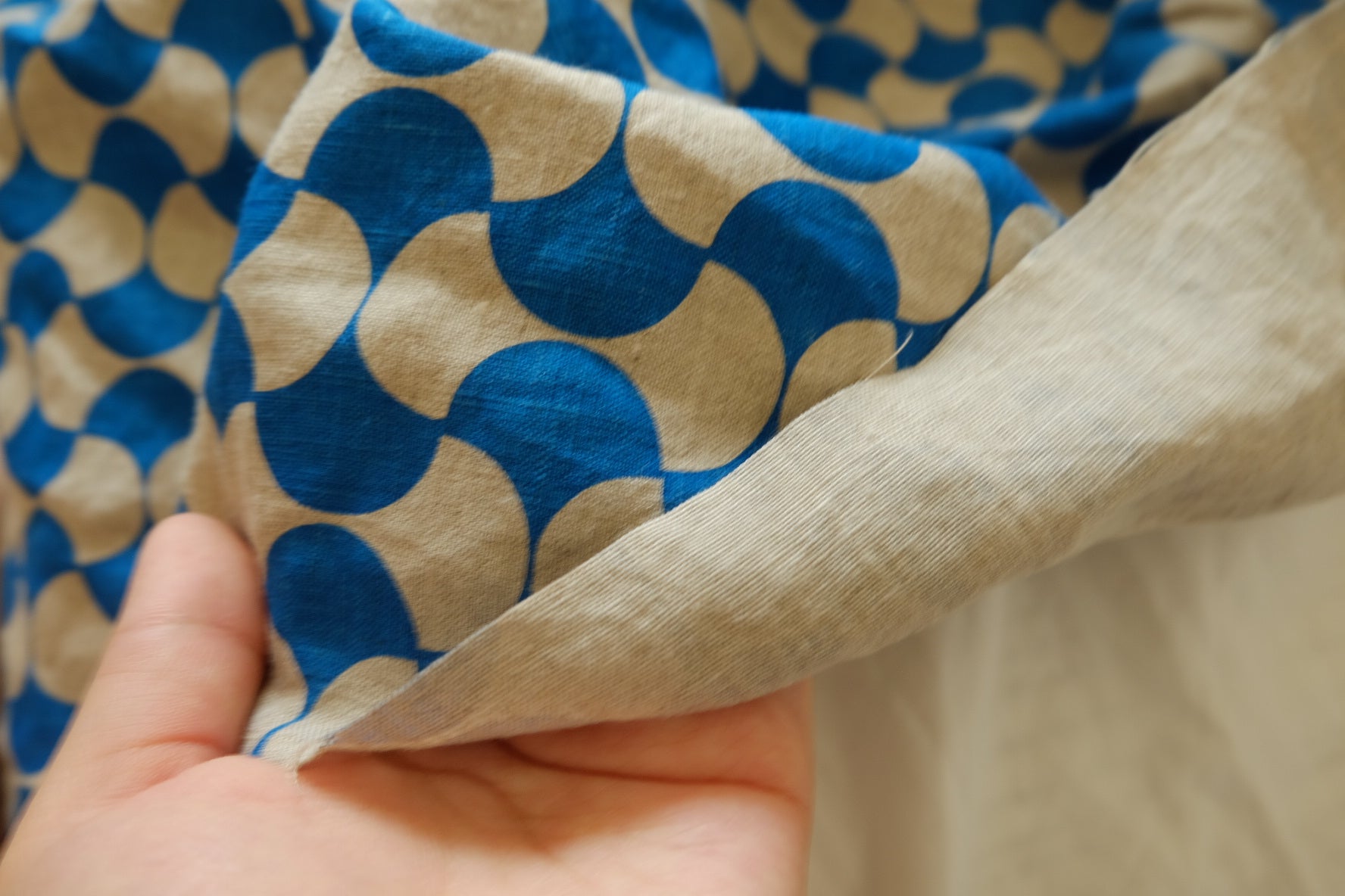 Cobalt Waves Rain-Dew Linen – 1.64 yd