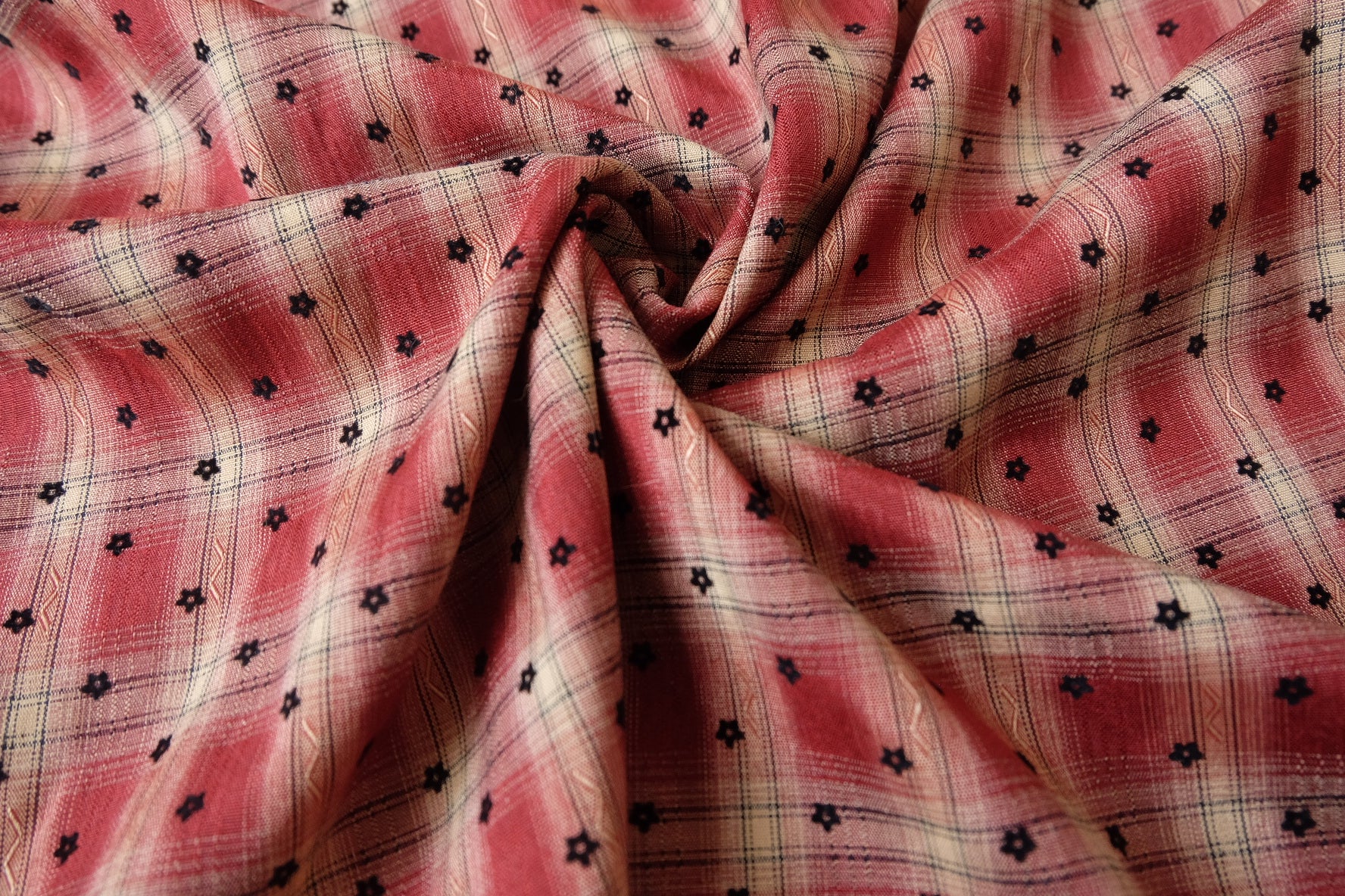Flocked Little Black Floral Plaid Jacquard Cotton-Poly Shirting — 3.28 yd