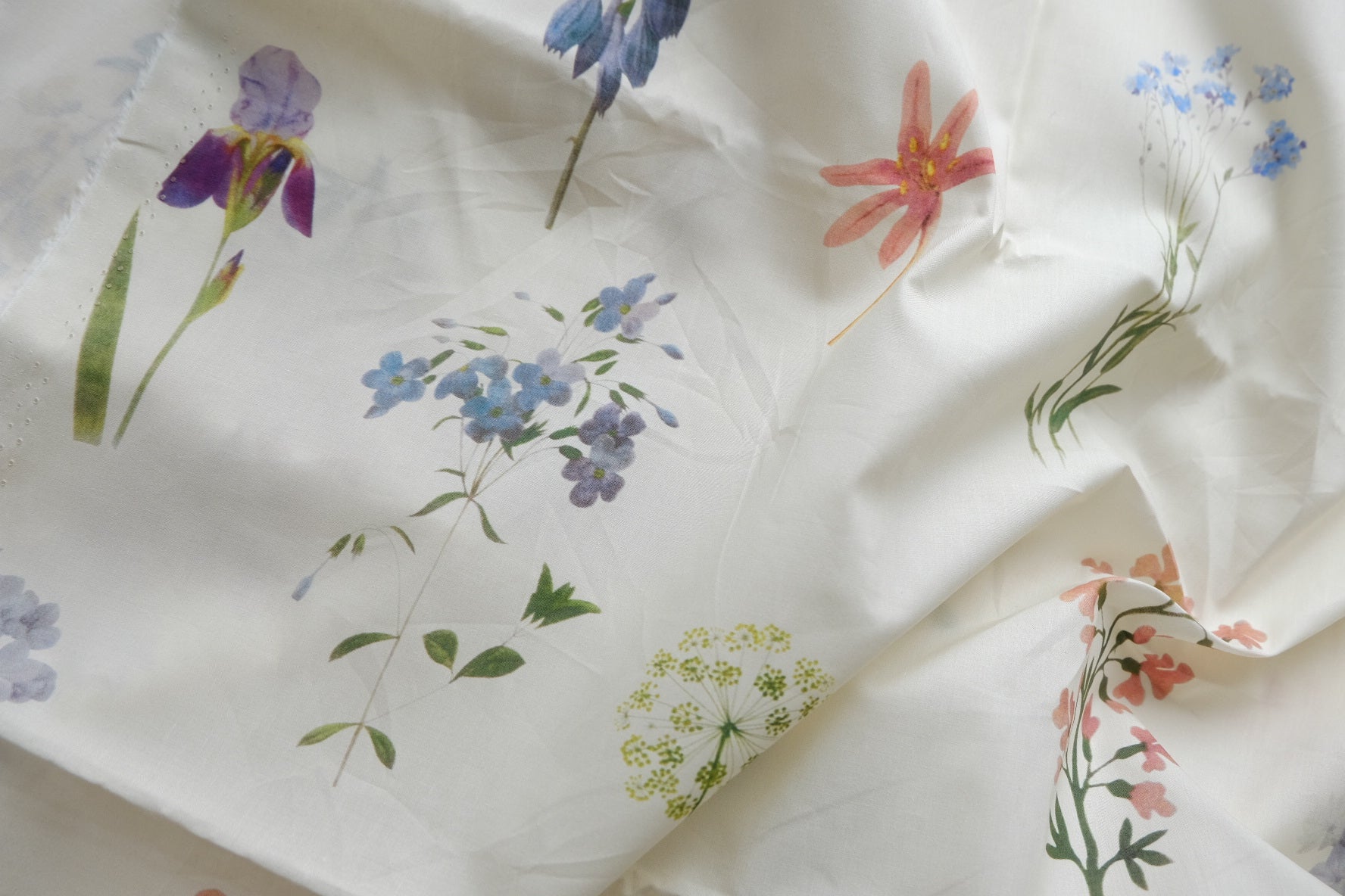 Botanical Garden Cotton Lawn – 3.3 yd