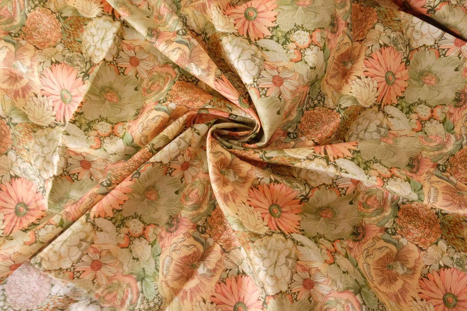 Vintage Floral Ultra-Light Cotton Lawn Fabric – 3.3 yd
