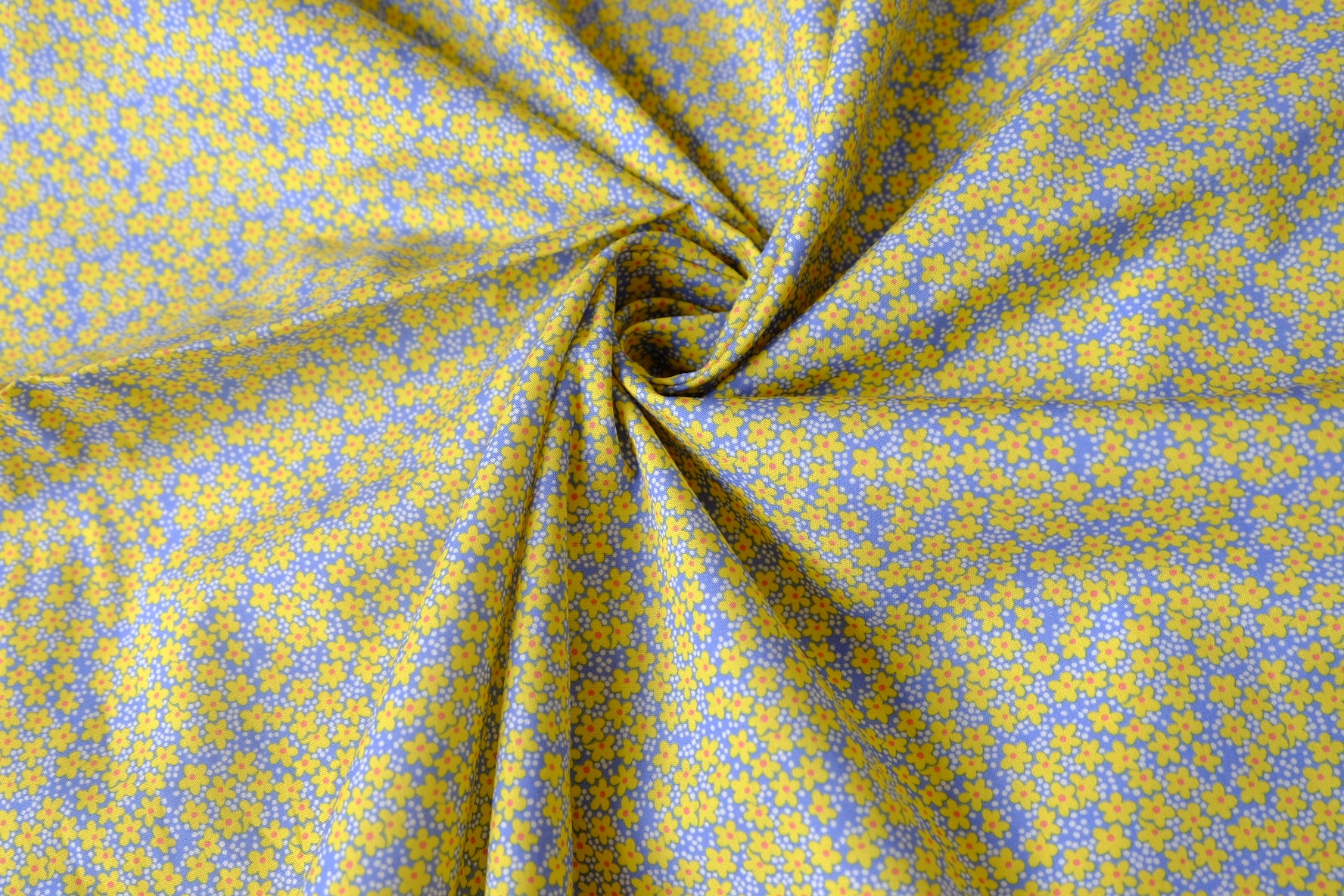 Yellow Ditsy Floral Lightweight Cotton Lawn — 2.19 yd