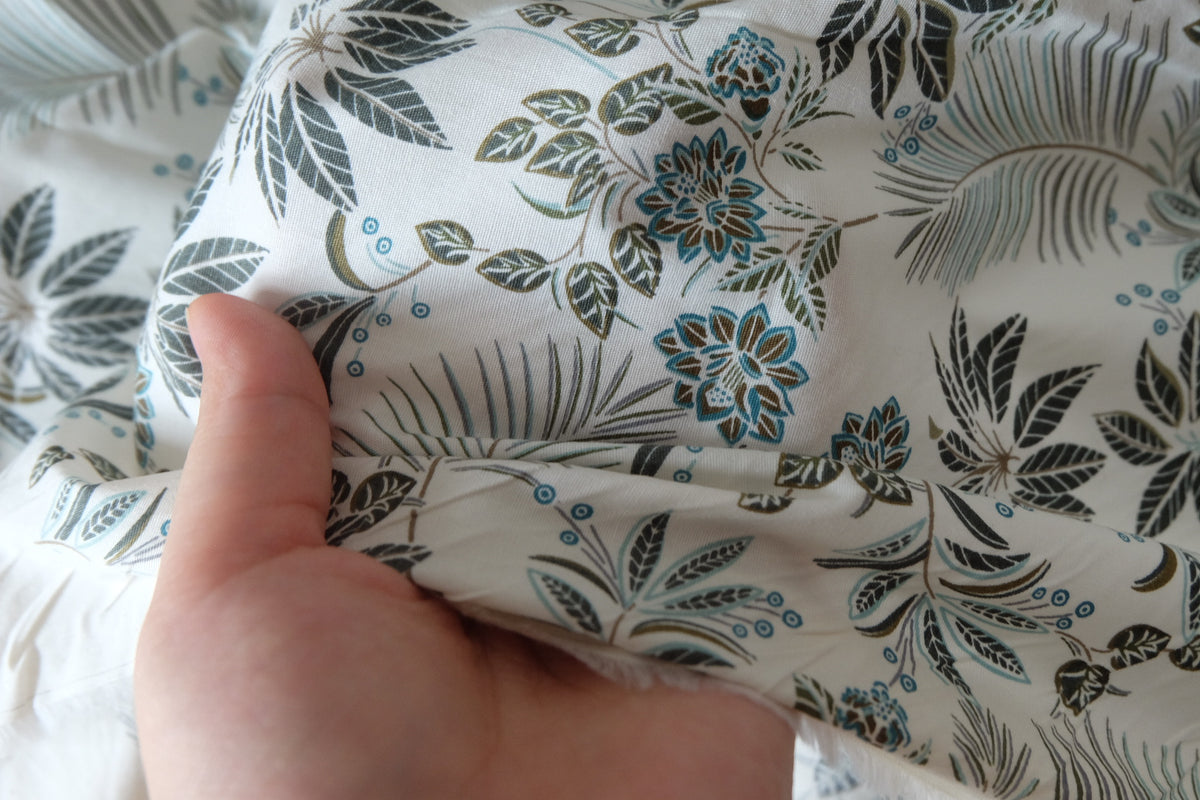 Quiet Tropical Garden – Cotton Print Fabric – 2.84 yd