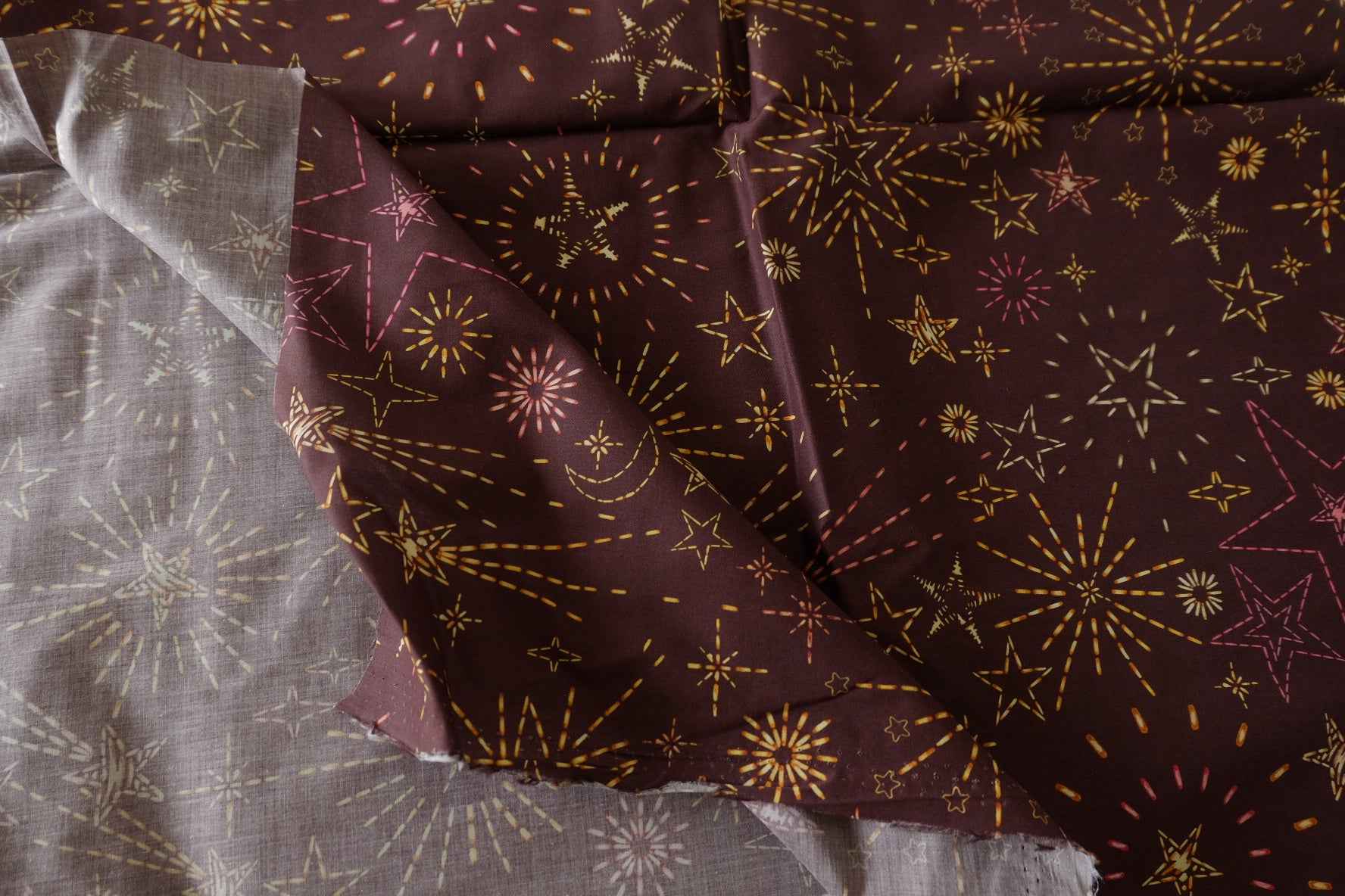 Dark Starburst Cotton Lawn Fabric – 1.2 yd