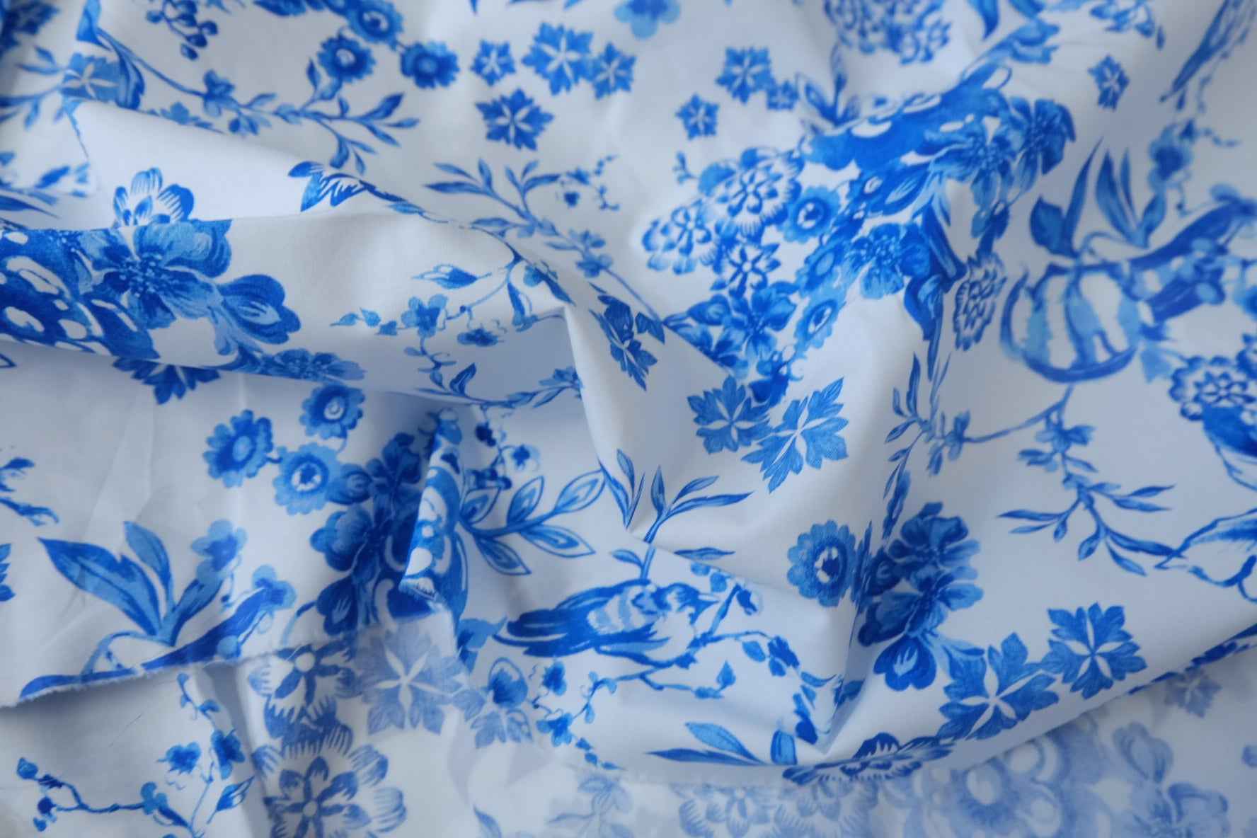 Blue Porcelain Floral High-Count Cotton Poplin Fabric - 3.28 yd