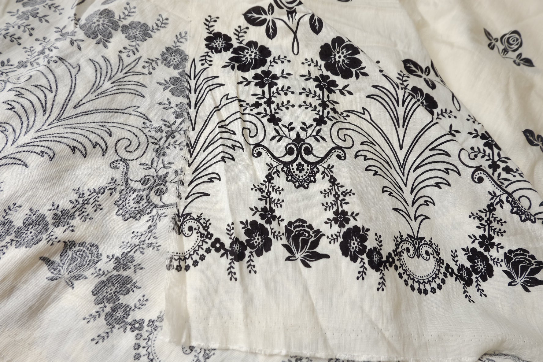 Black Rose Border Lyocell Linen Fabric - 2.19 yd