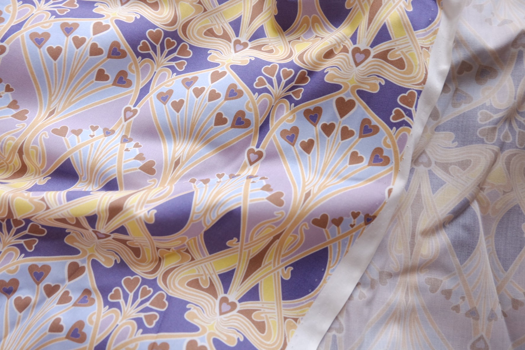 Art Nouveau 100s Cotton Lawn – 2.2 yd