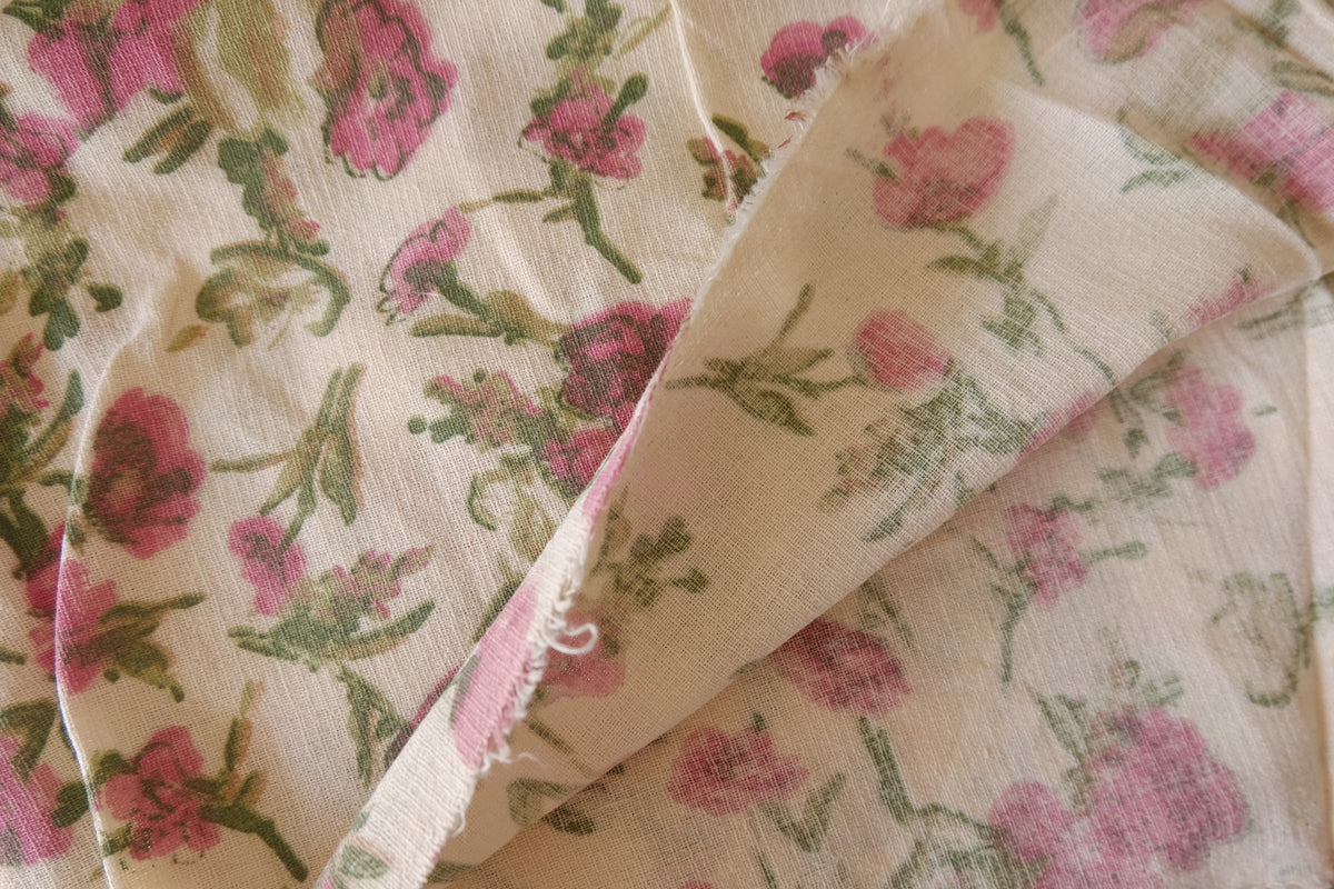 Vintage Pink Wildflowers – Cotton Linen Gauze Fabric | 2.3 Yards