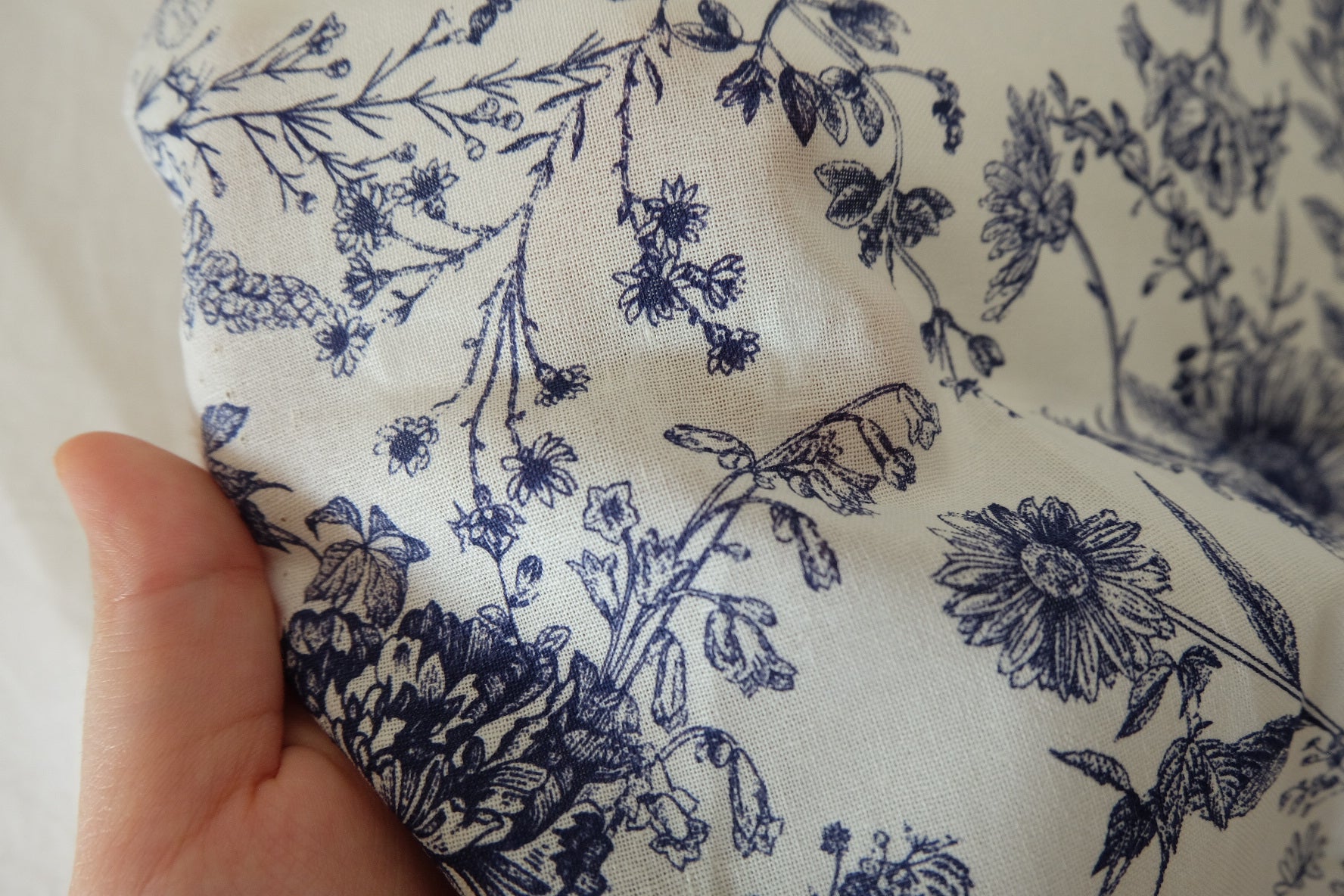 Vintage Botanical Sketch Cotton Fabric – Blue & White Floral Print – 3.3 yd