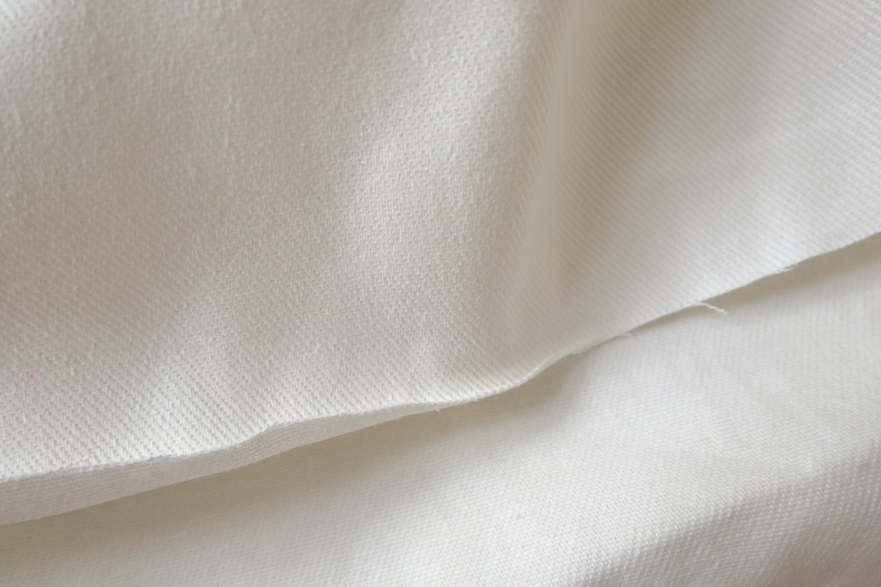White Cotton Twill Denim Fabric – Structured Midweight Bottom Weight (1.64 yards)