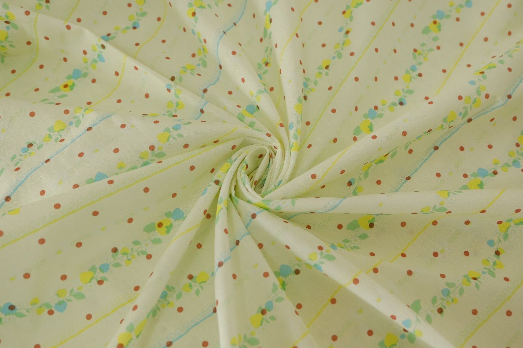 Soft Botanical Dot Cotton Fabric – 1.64 yd