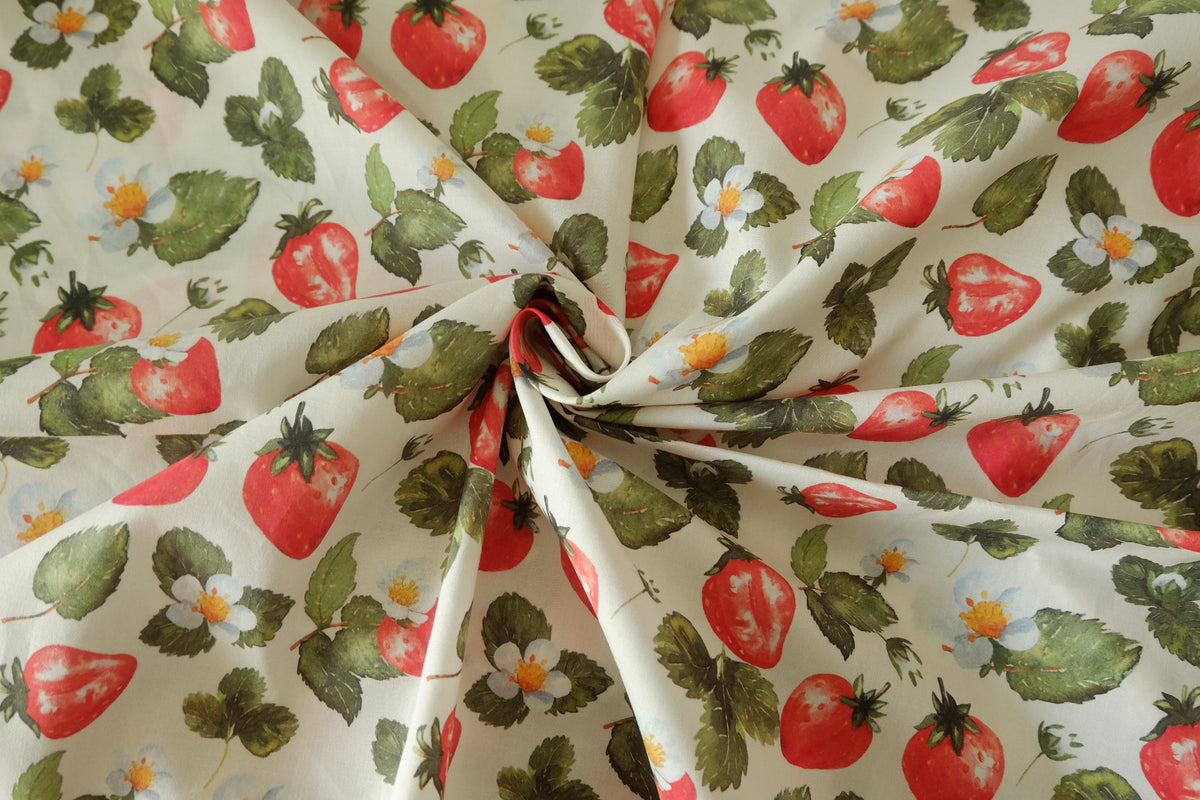 Strawberry Fields – Silky Cotton Poplin Fabric | 2.2 yards