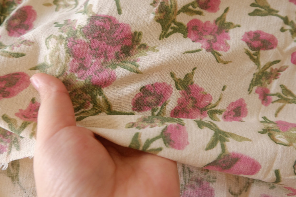 Vintage Pink Wildflowers – Cotton Linen Gauze Fabric | 2.3 Yards