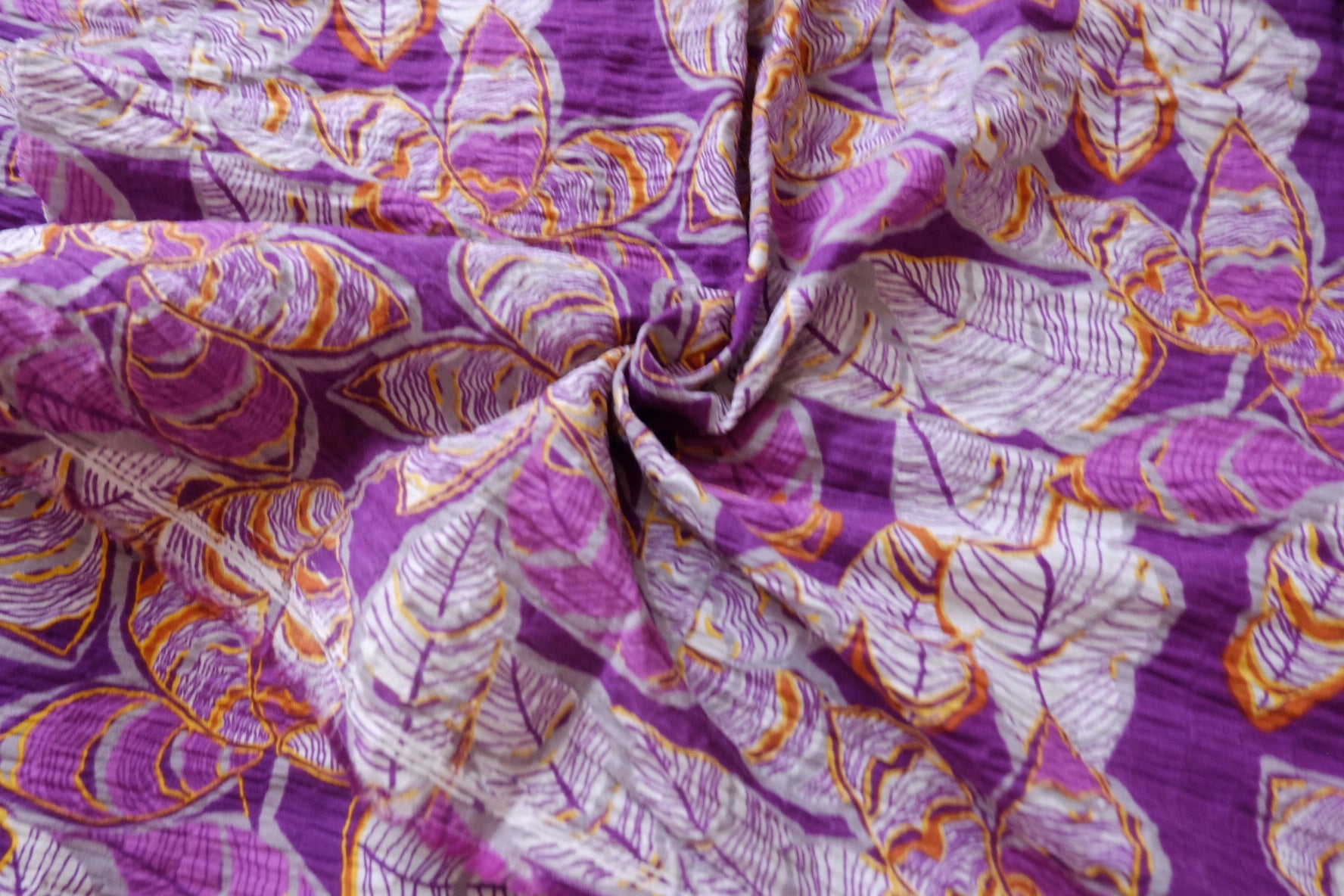 Purple Tropical Leaf Textured Cotton Linen — 1.64 yd