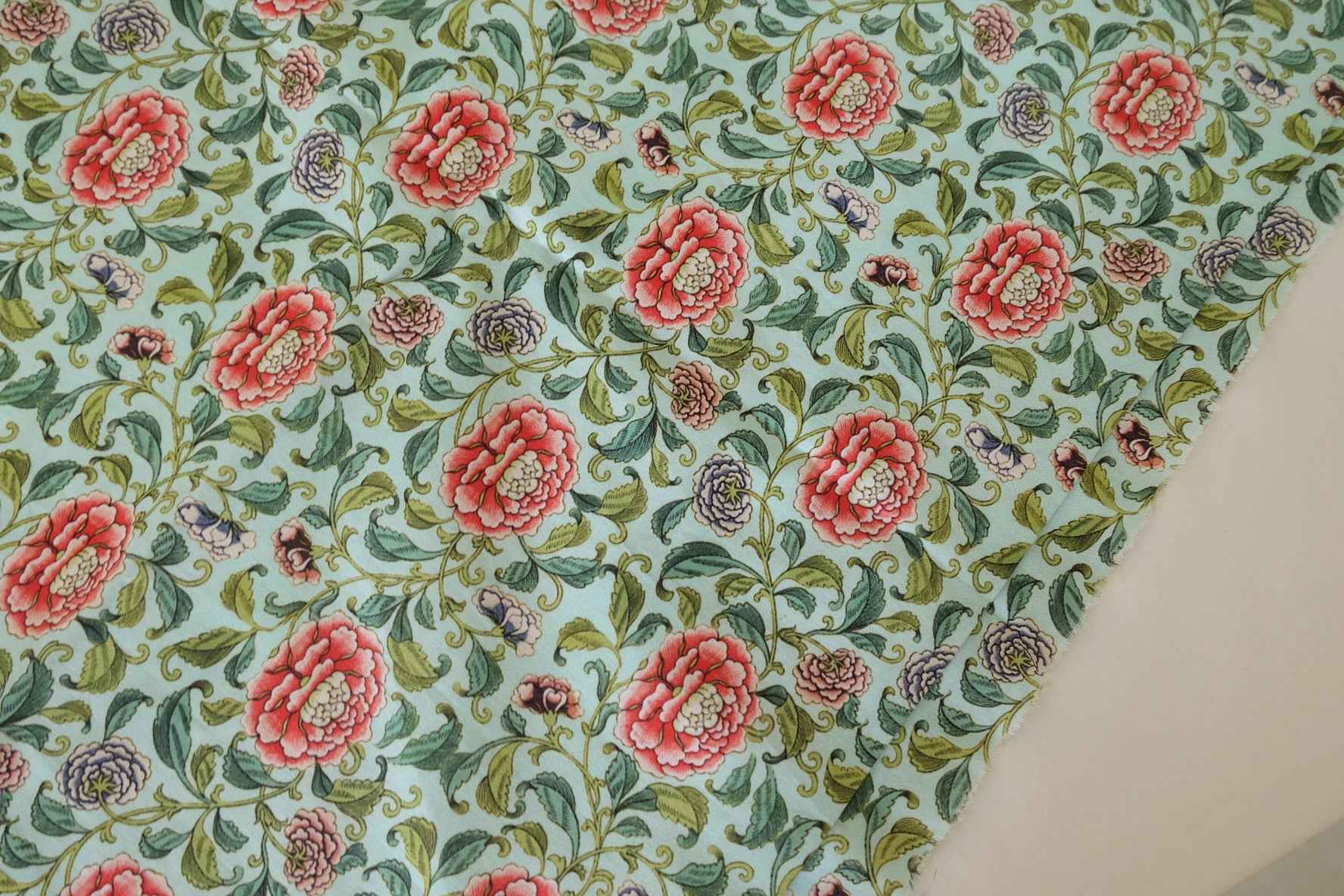 Cotton Floral Print Fabric – Vintage Peony Design – 2.2 yd