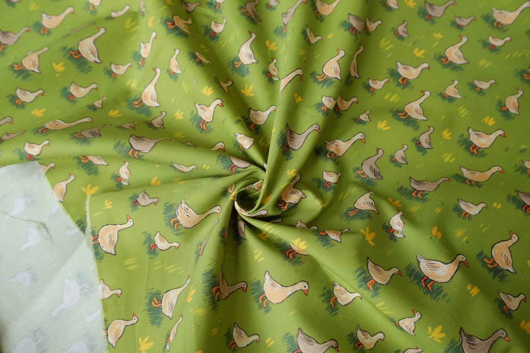 Pastoral Goose Cotton Twill Fabric, Structured Utility Weight, 2.19 Yards