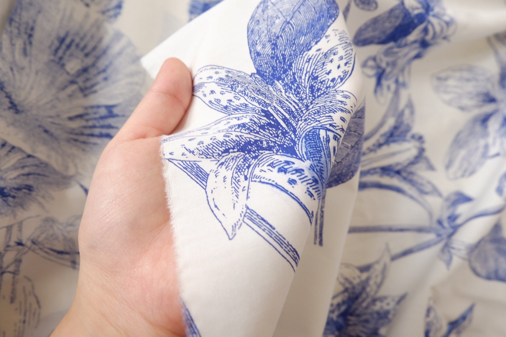 Blue Botanical Cotton Poplin Fabric, 3.28 Yards