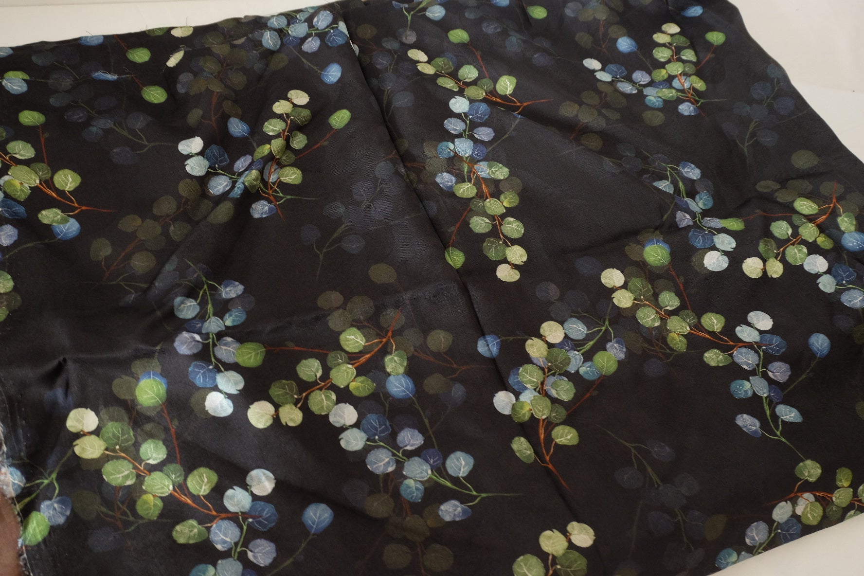 Dark Botanical Jacquard Rayon Fabric – 2.2 yd
