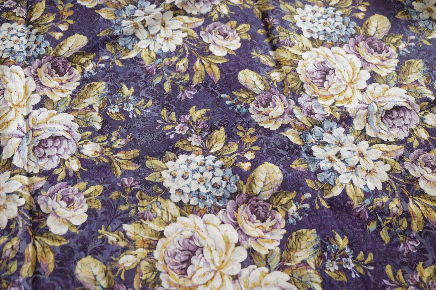 Vintage Floral Cotton — 2.0 yd / 2.3 yd