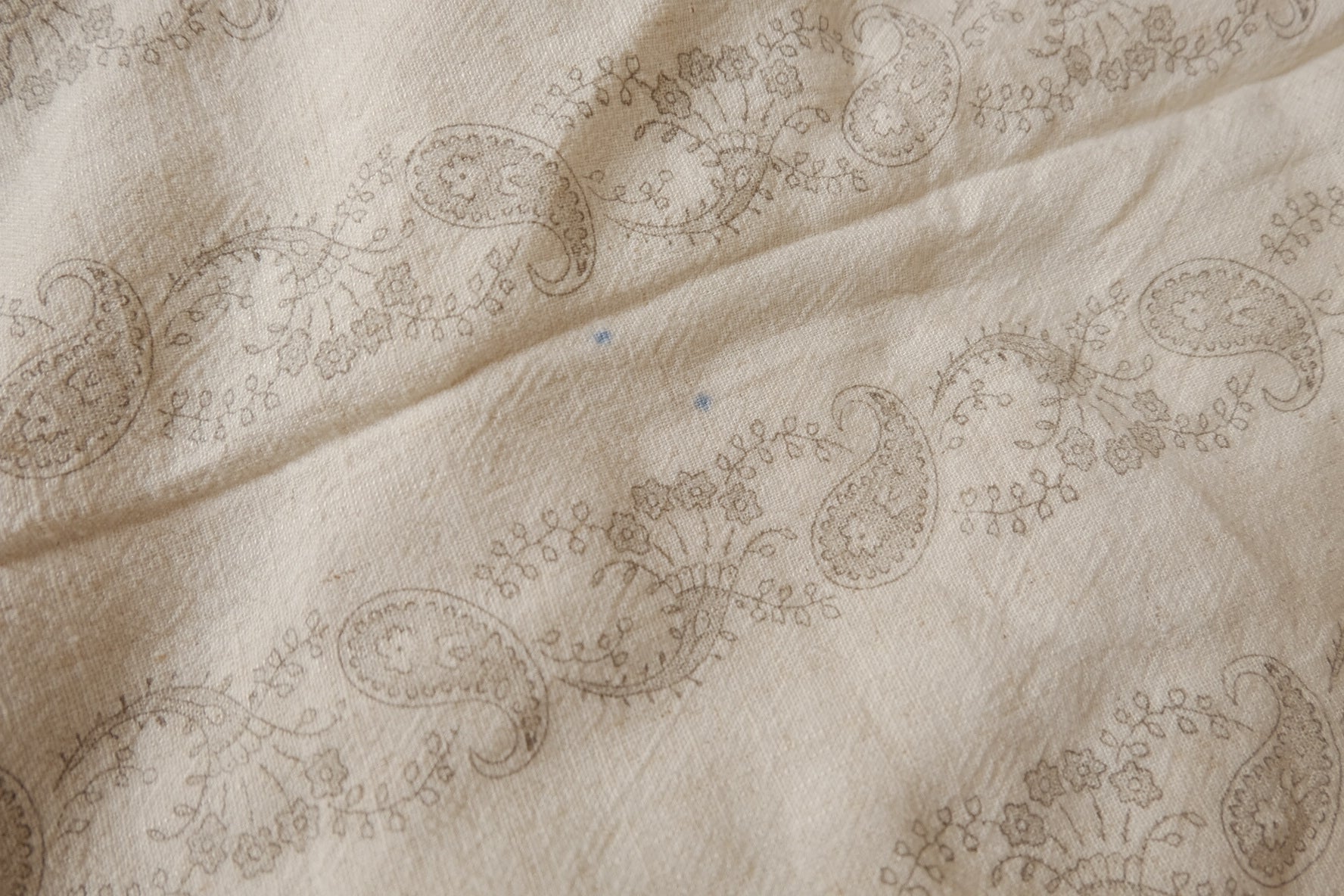 Subtle Paisley Washed Linen Fabric – Soft, Understated Summer Textile (2.19 yards)