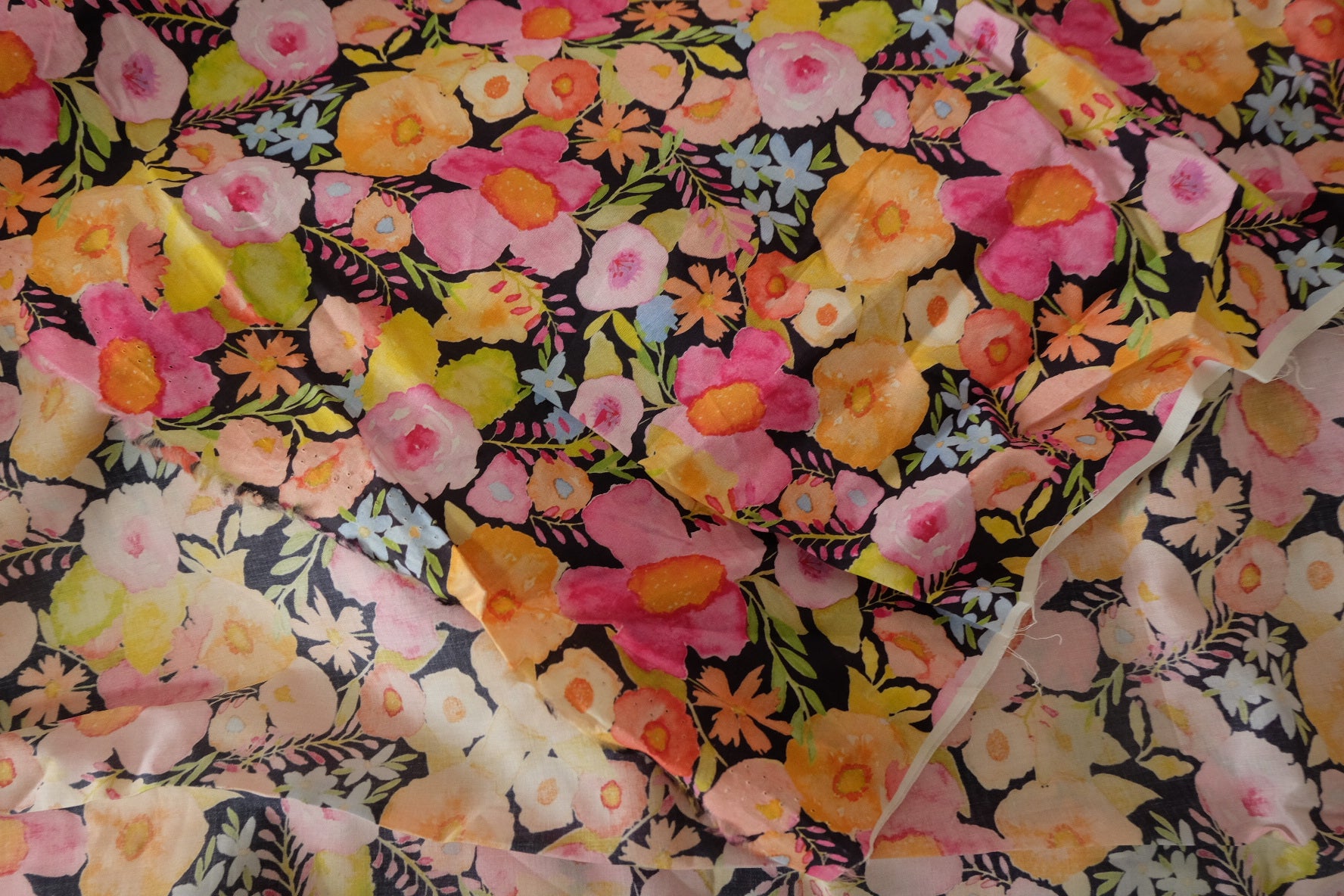 Bright Watercolor Floral Cotton Lawn Fabric - 2.5 yd
