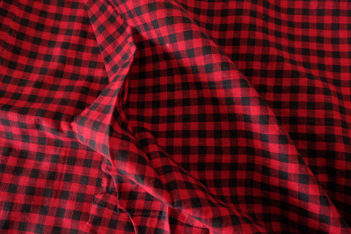 Classic Red & Black Gingham – Soft Yarn-Dyed Cotton – 3.3 yd