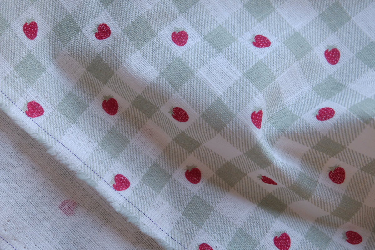 Strawberry Picnic Gingham Cotton Linen Fabric – 2.19 yd