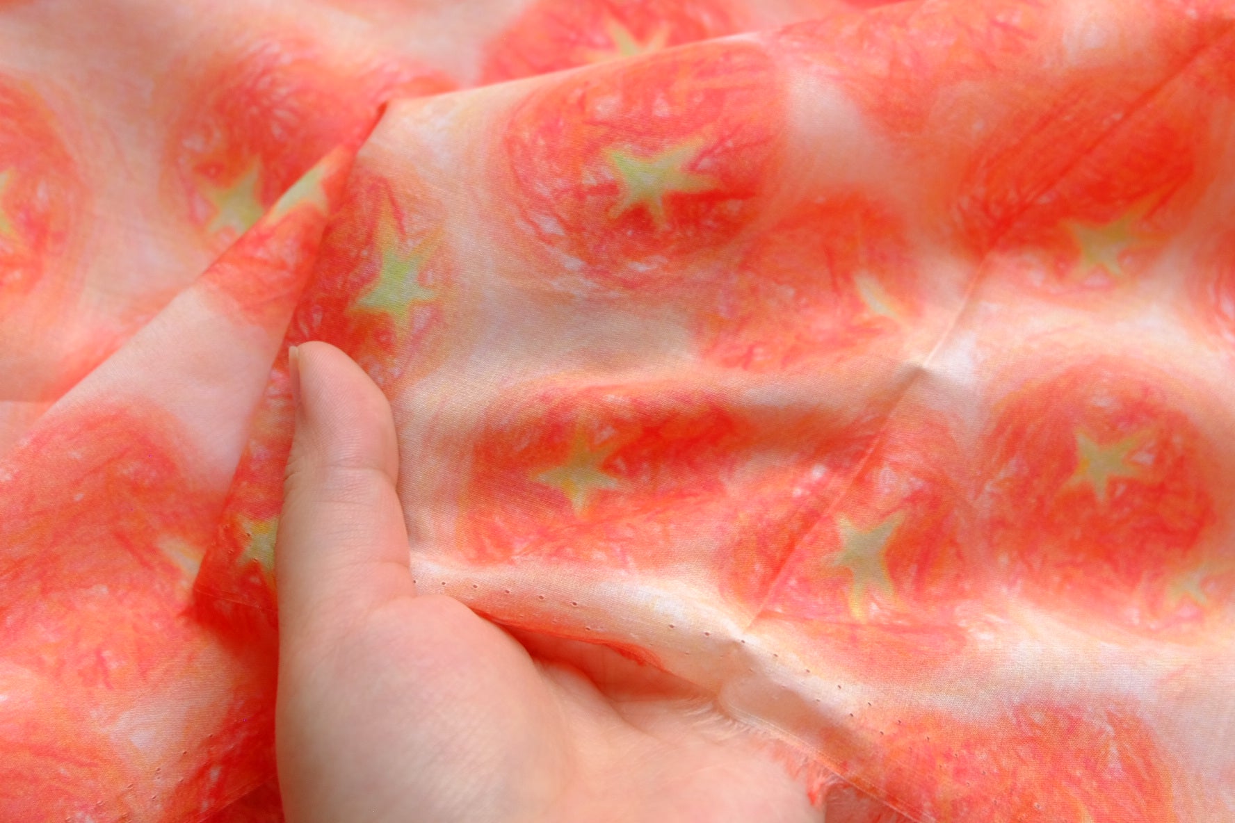 Watercolor Tomato 100s Cotton Lawn – 2.2 yd