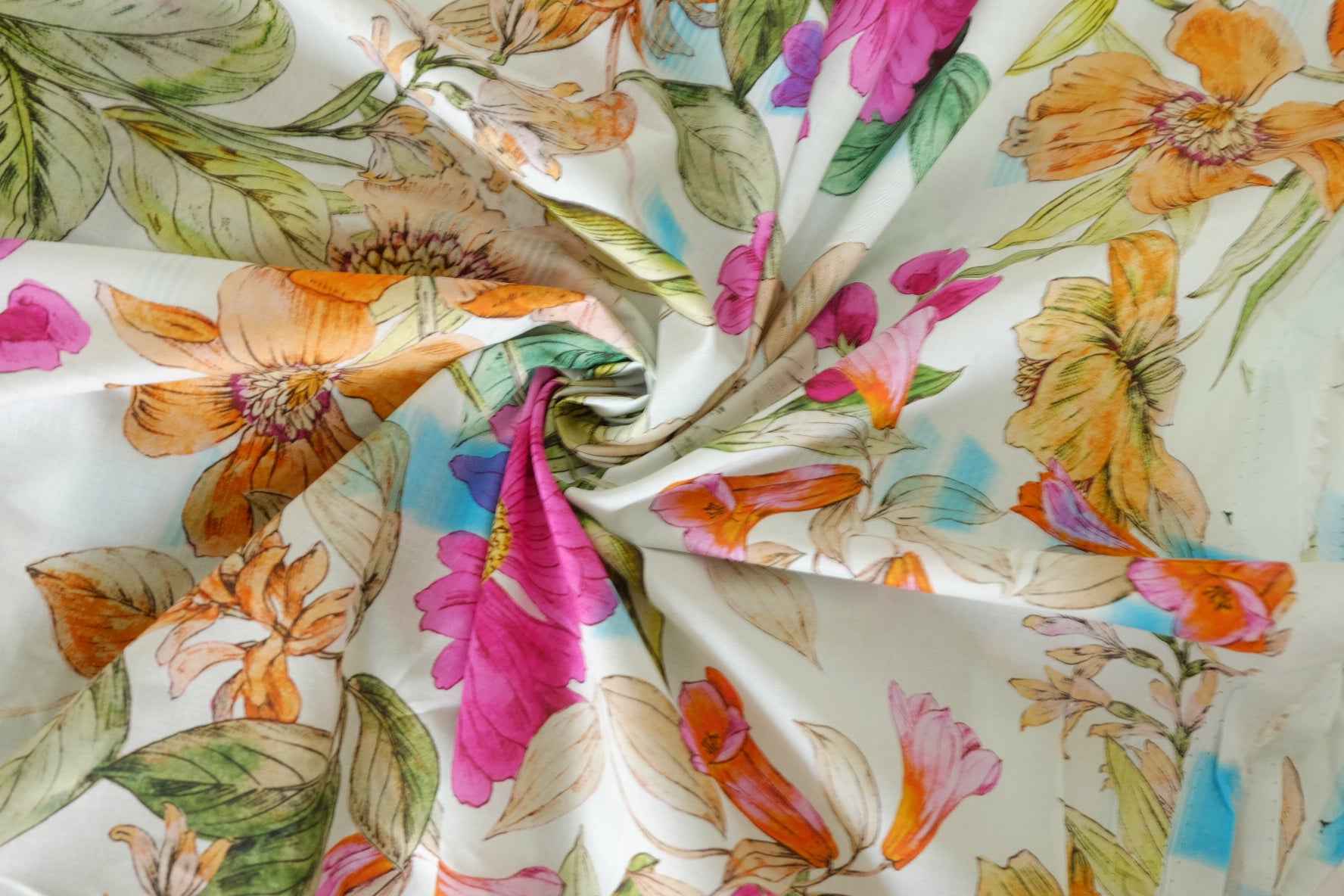Border Print Lightweight Cotton Lawn Dress Fabric – 5.5 yd
