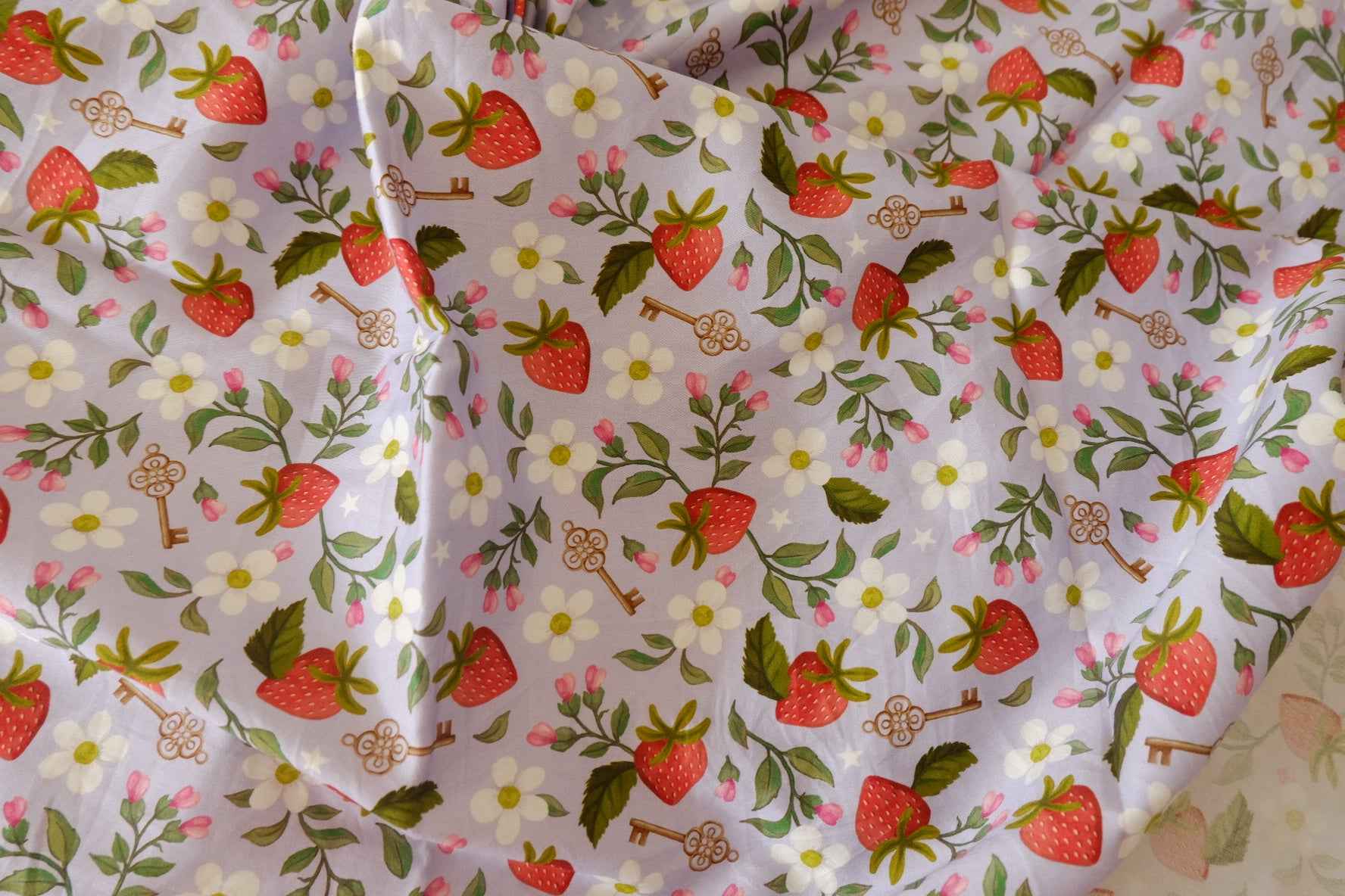 Strawberry Garden Cotton Sateen Fabric – 3.3 yd