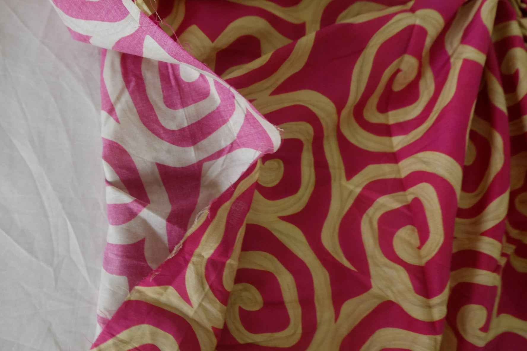 Fuchsia Spiral Print Cotton Lawn – 3 yd