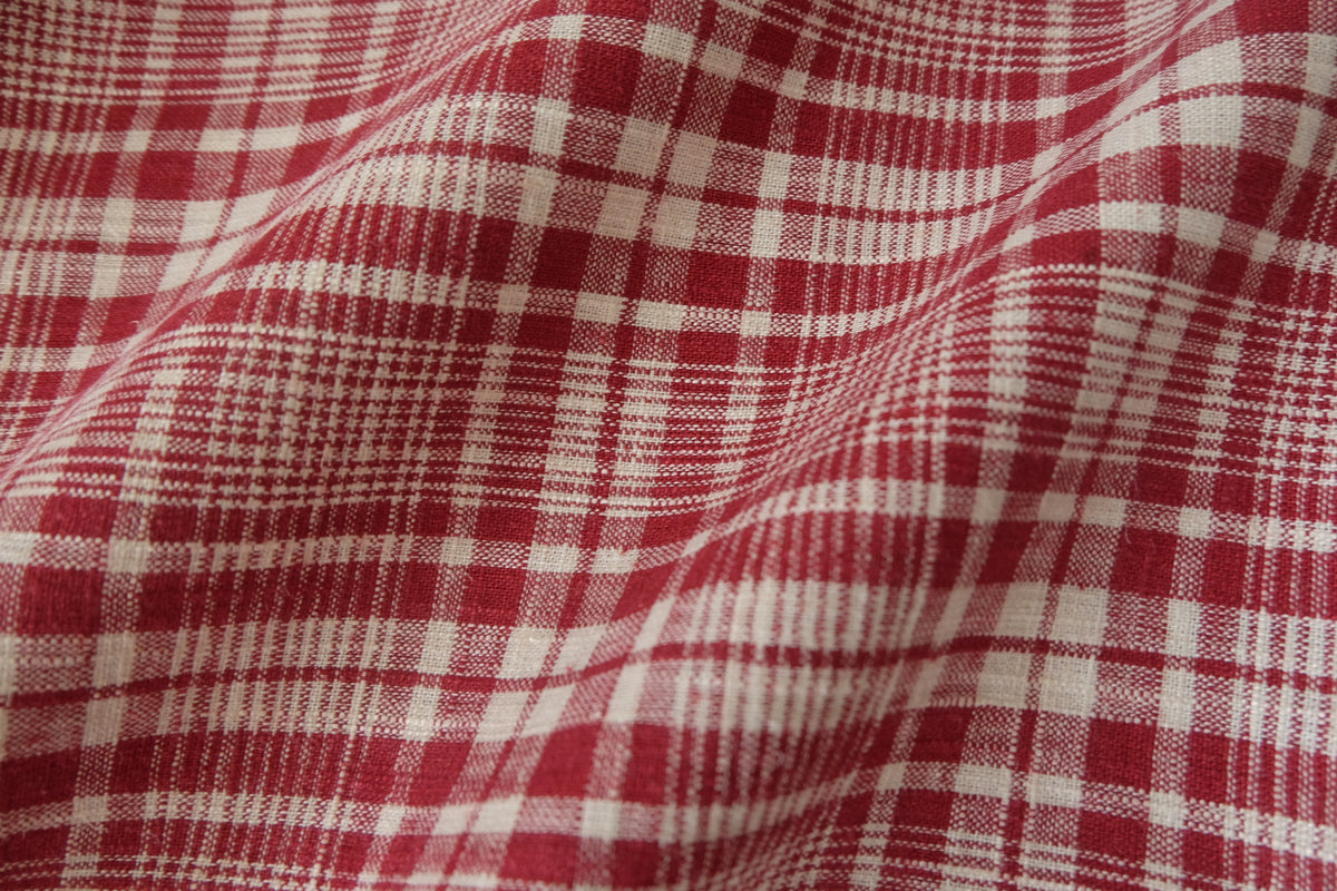 Vintage Cranberry Plaid – Premium Linen Cotton Fabric | 3.3 Yards