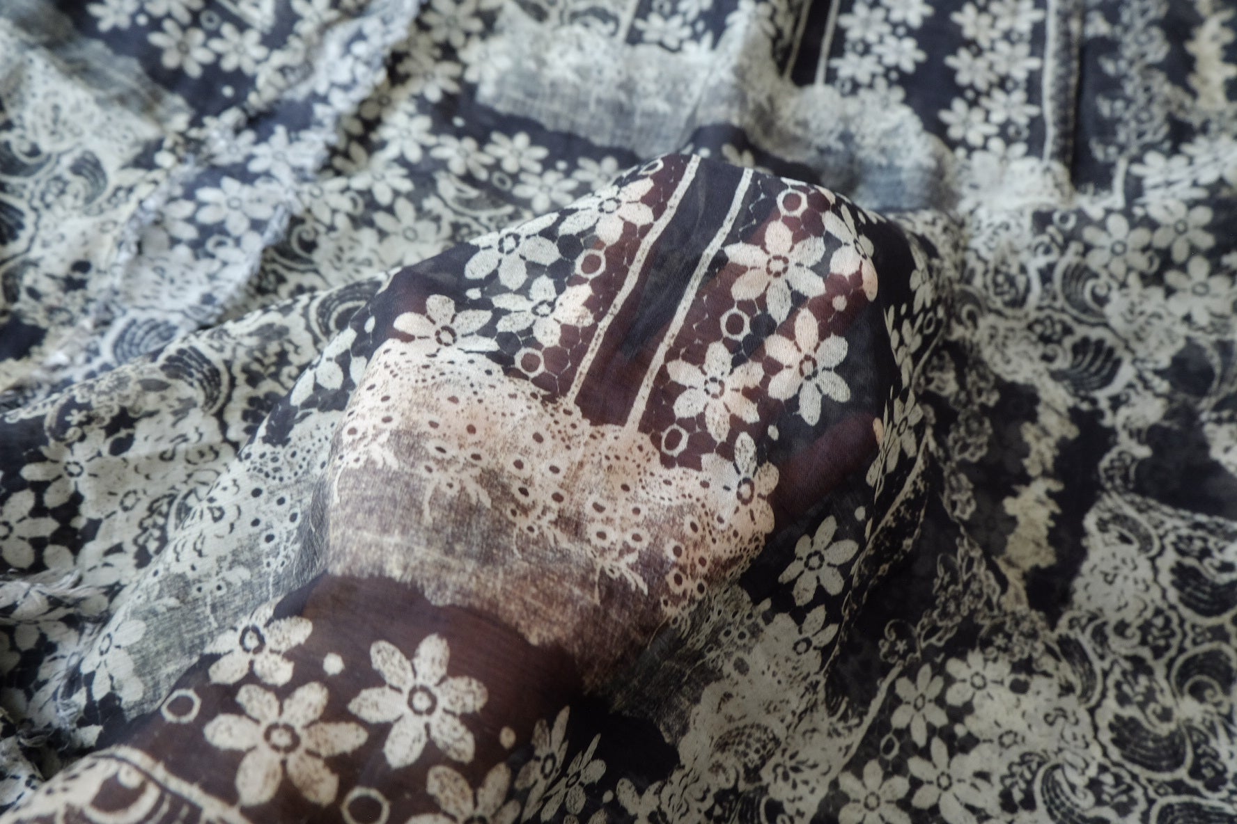 Lightweight Tencel Cotton Printed Fabric 1.9 Yards