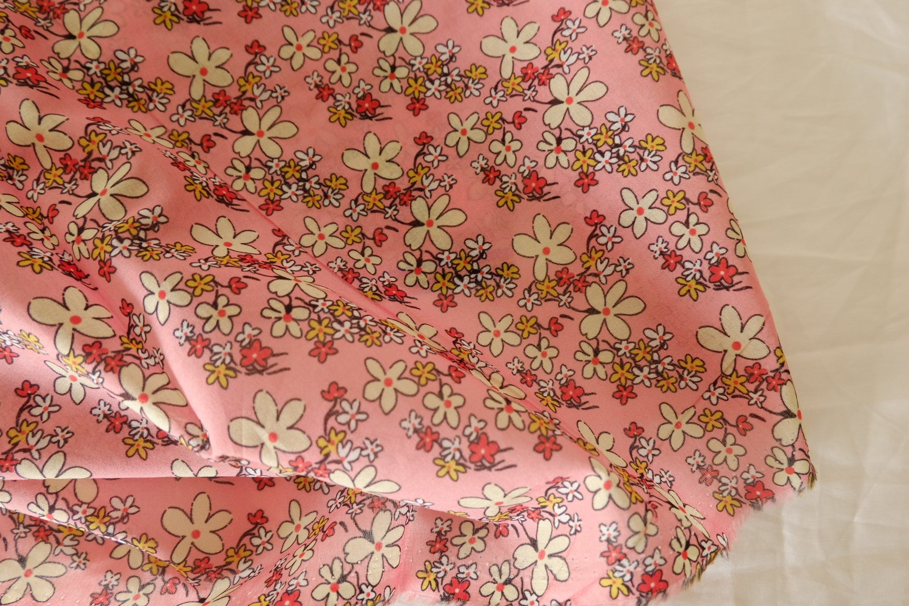 Retro Daisy Colorway Cotton Set – 1.09 yd Each