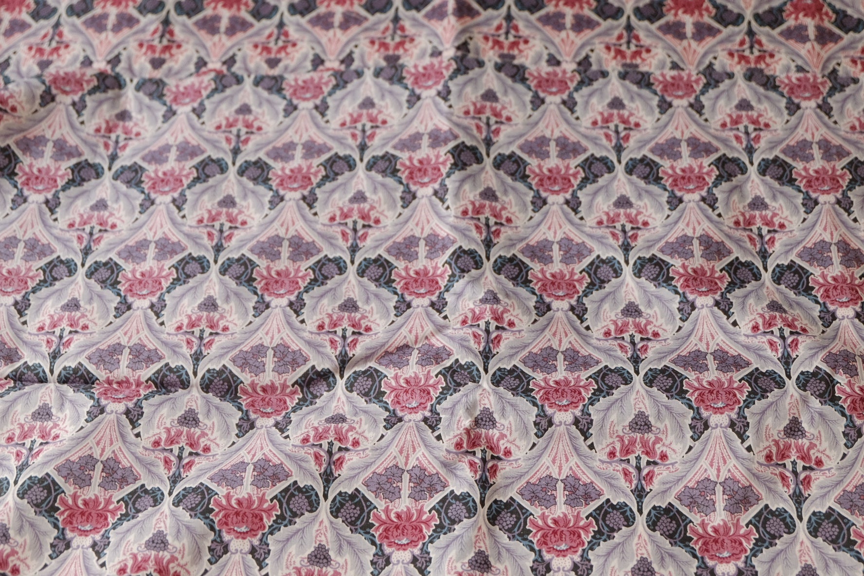 Vintage Floral Cotton Poplin Fabric 3.3 Yards / 2.2 Yards