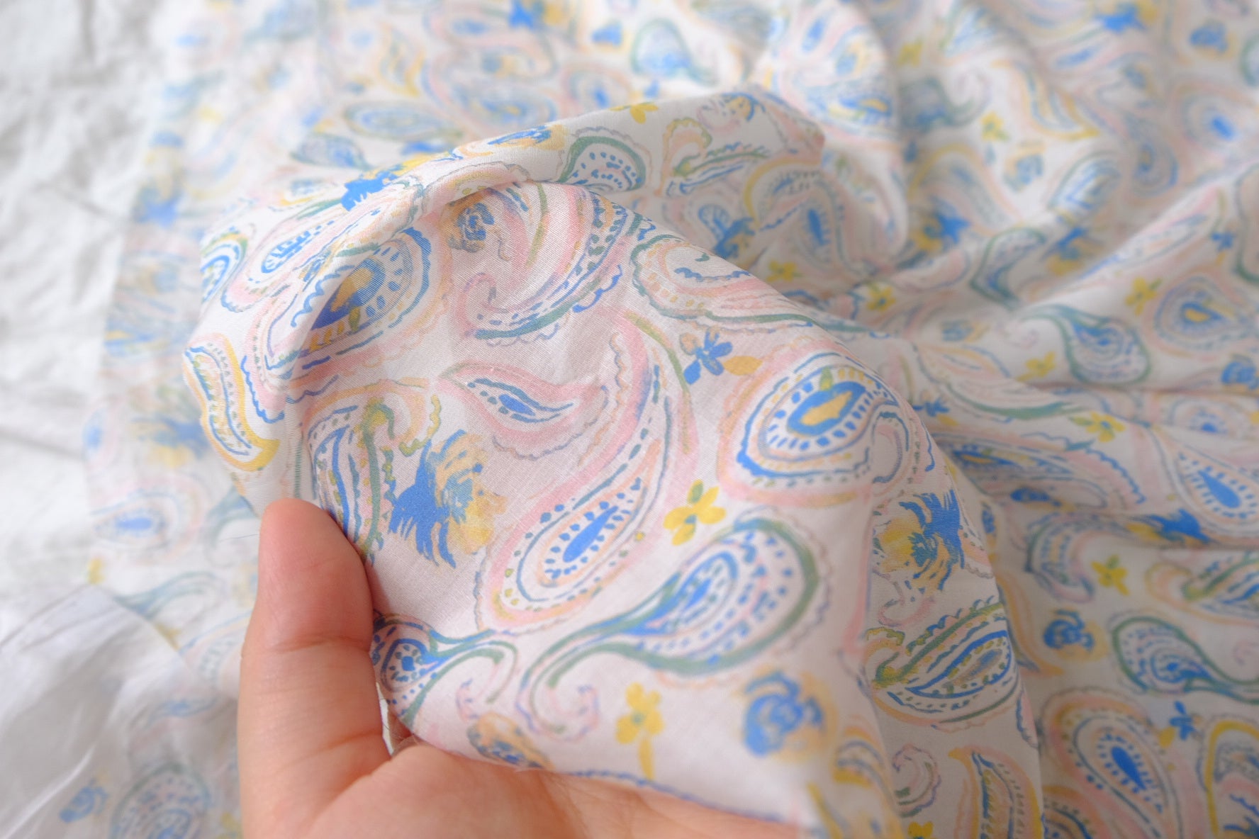 Pastel Paisley Cotton Lawn Fabric - 1.53 yd