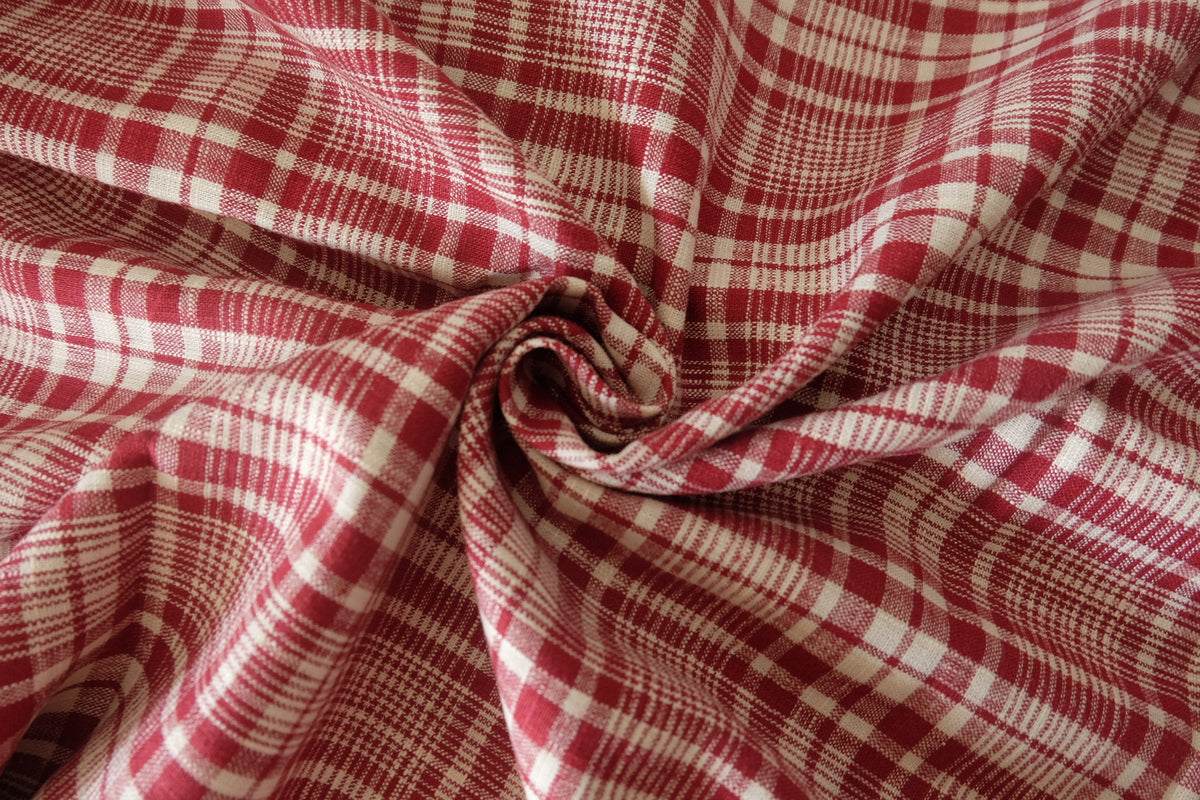 Vintage Cranberry Plaid – Premium Linen Cotton Fabric | 3.3 Yards