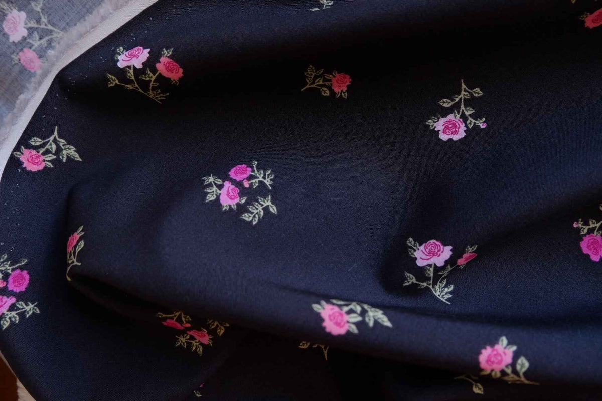 Midnight Navy Pink Rose Cotton Poplin Fabric – 3.28 yd