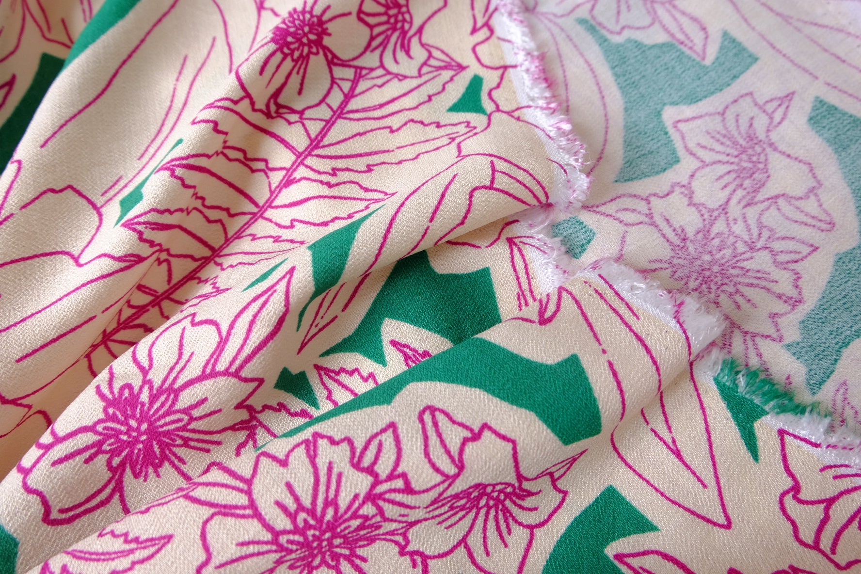Pink Line-Drawing Floral Cotton Linen Blend — 2.19 yd