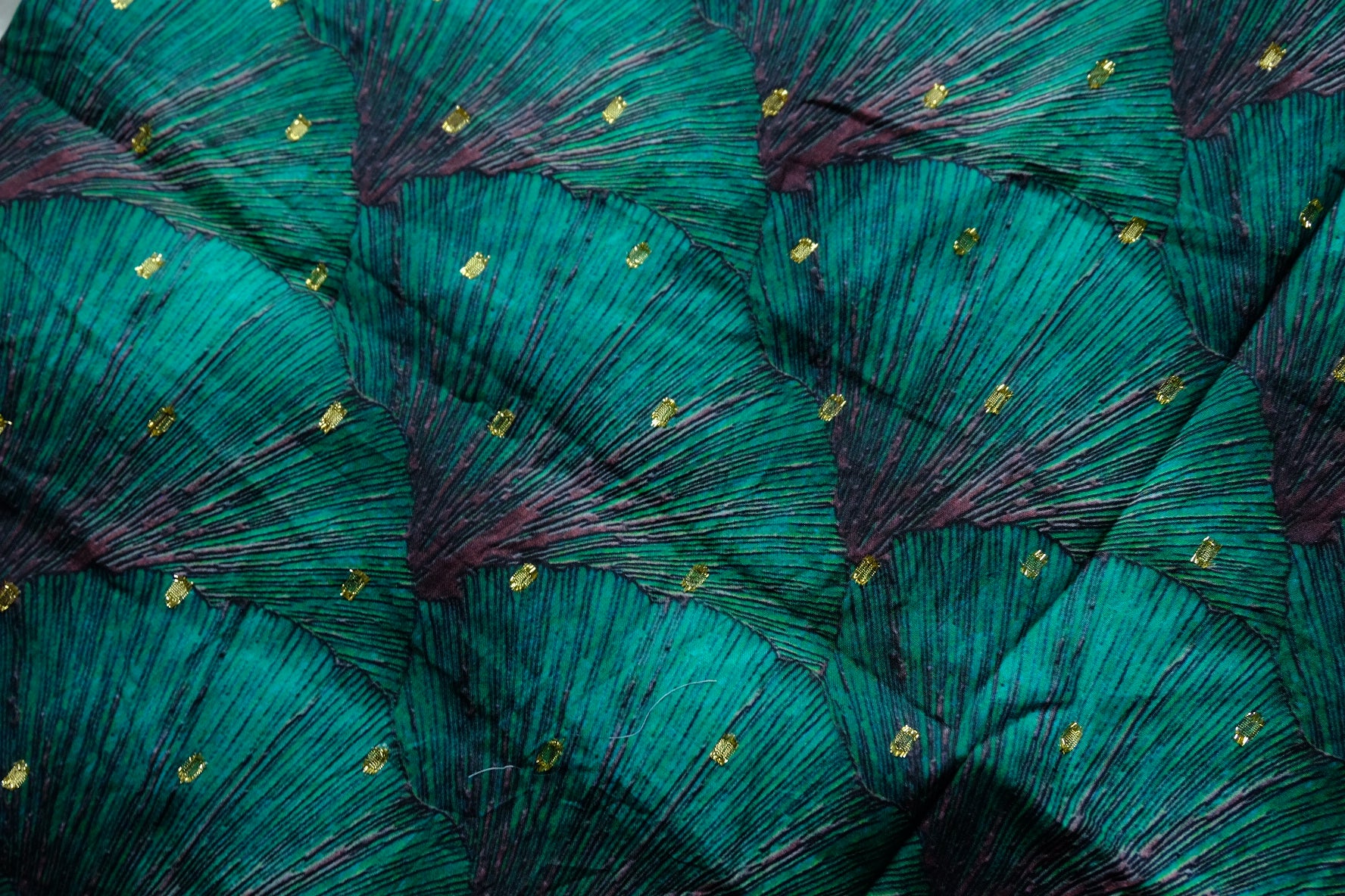 Emerald Fan Leaf Gold-Dobby Cotton Lawn – 2.4 yd