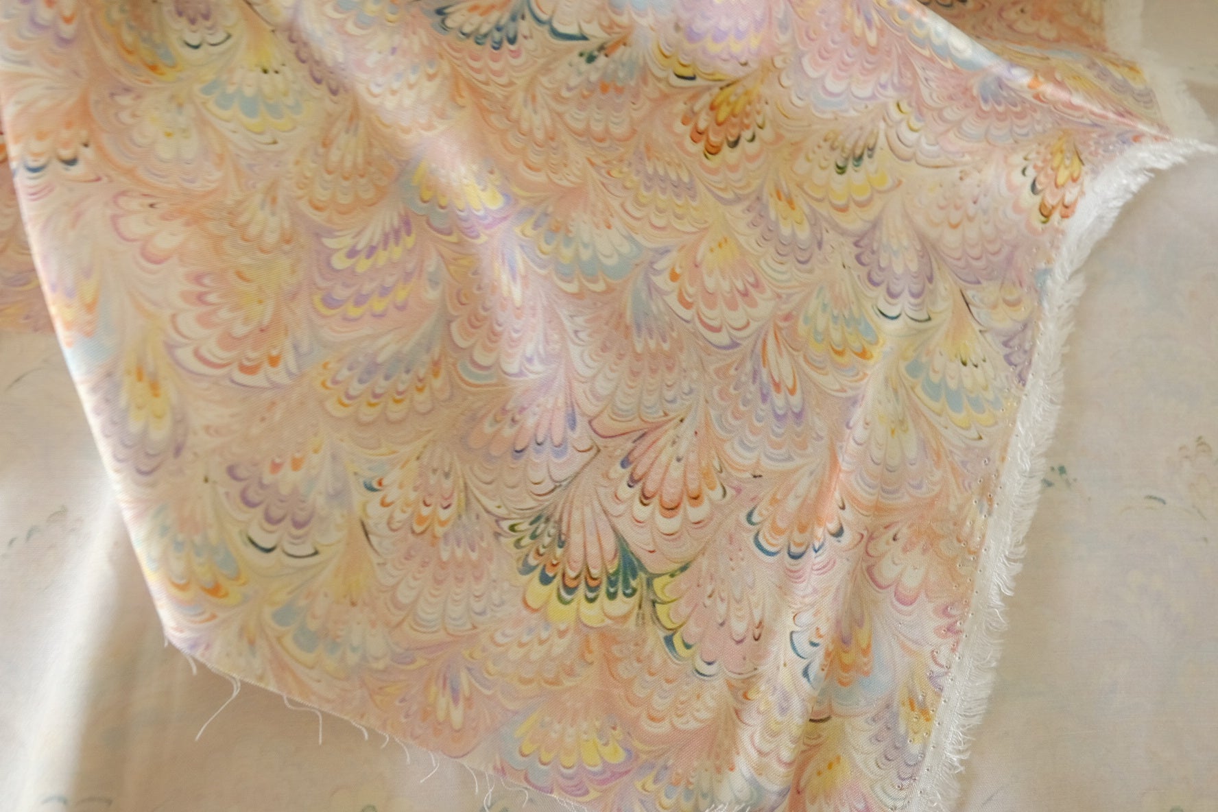 Silk-Like Rayon Satin Fabric – Champagne Gold Watercolor Feather  3.3 Yards
