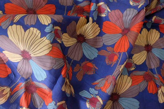 Bold Floral Cotton Lawn Fabric – 3.3 yd