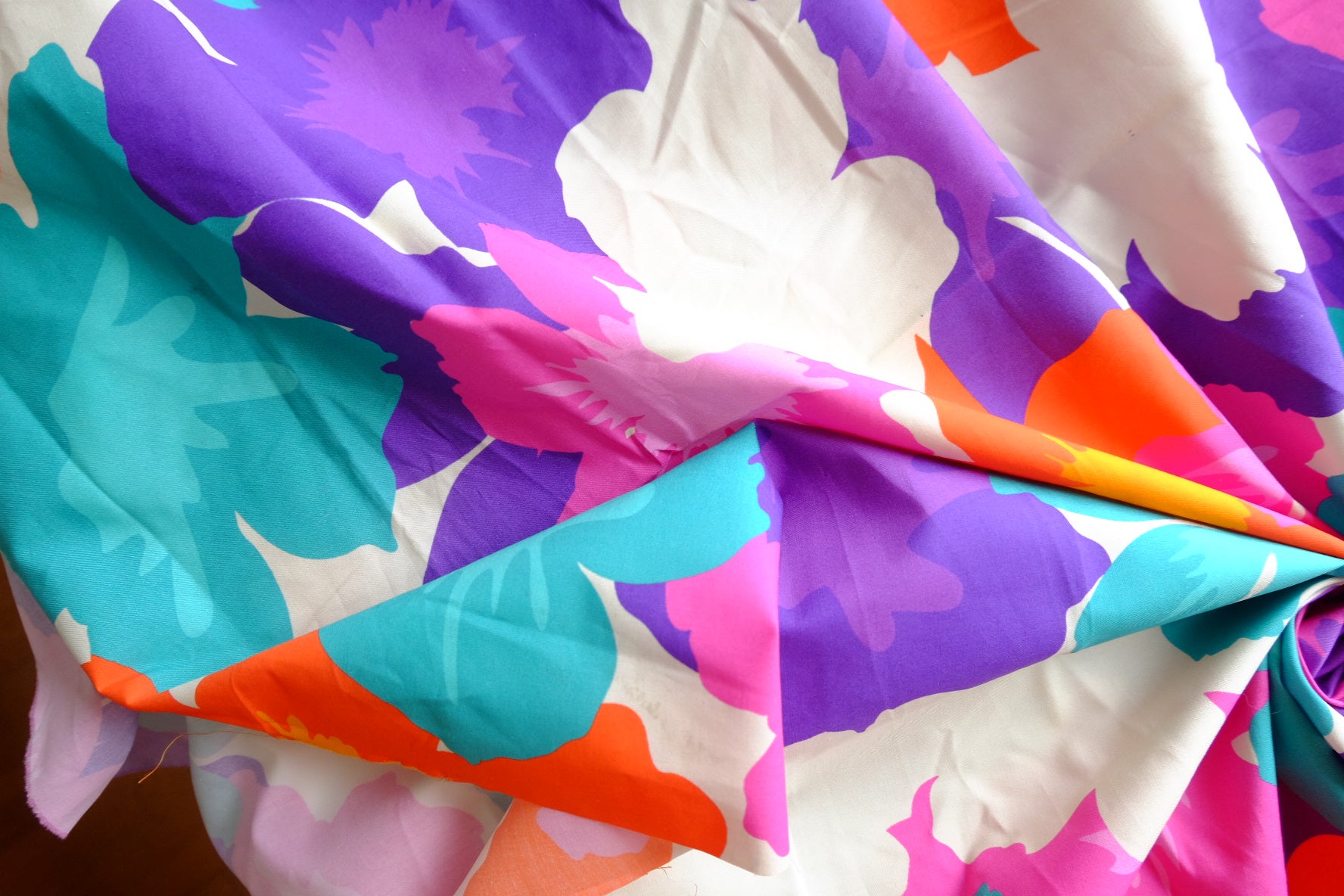 Vivid Tropical High-Density Cotton Poplin – 1.4 yd