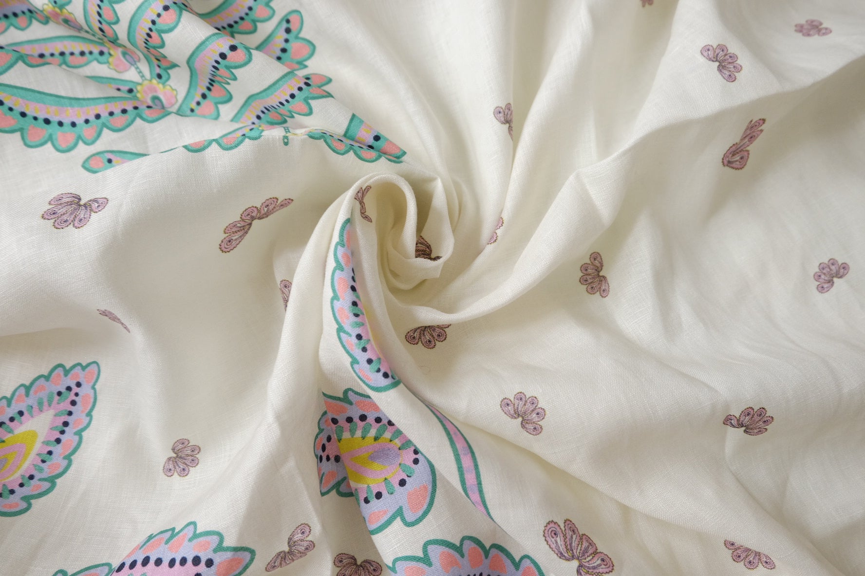 Paisley Placement Print Linen Fabric, 1.86 Yards